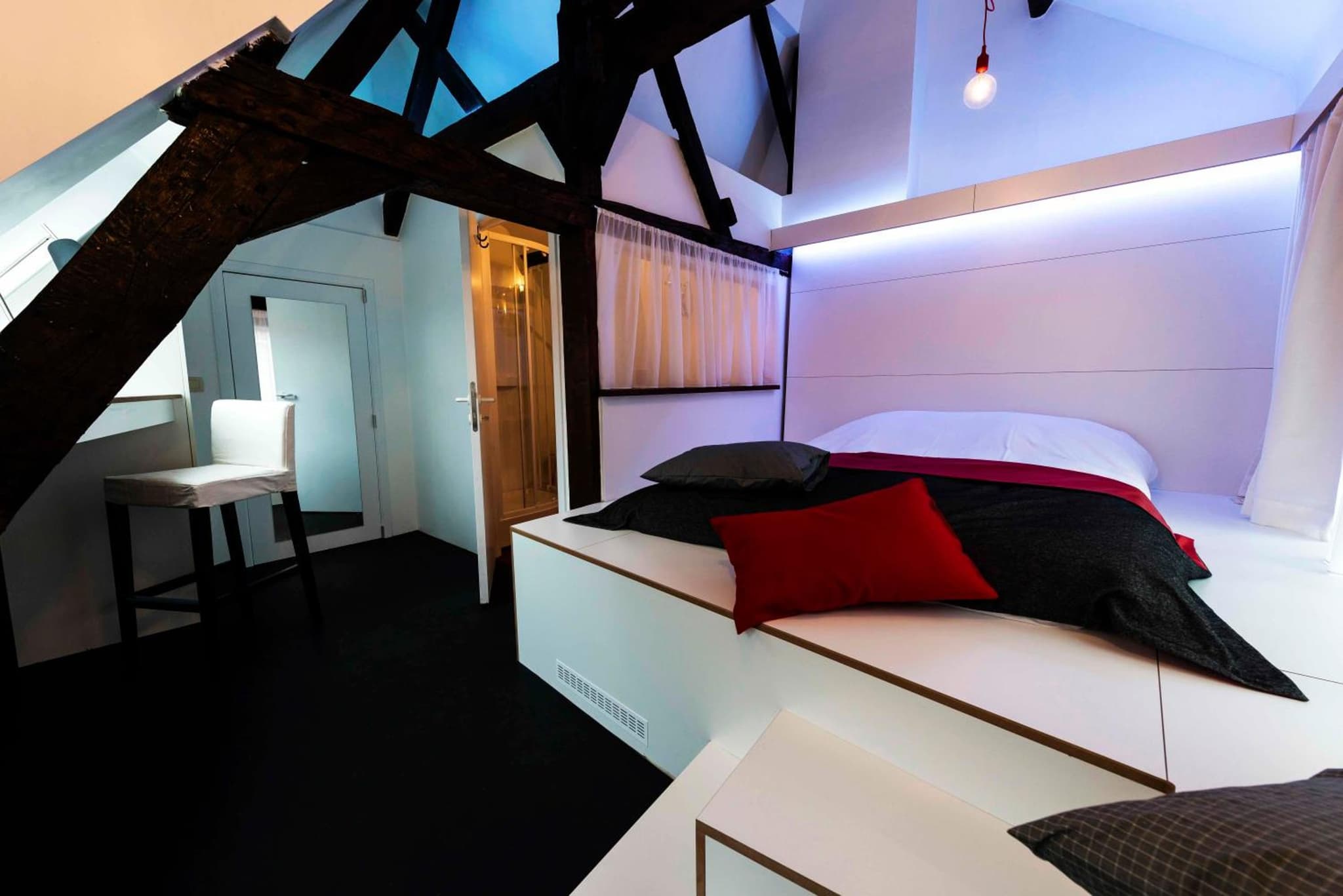 Mons Dragon House photo 2