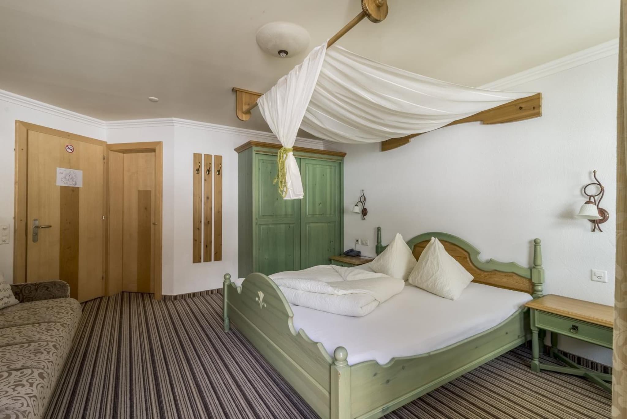 Hotel Garni Chasa Nova photo 8