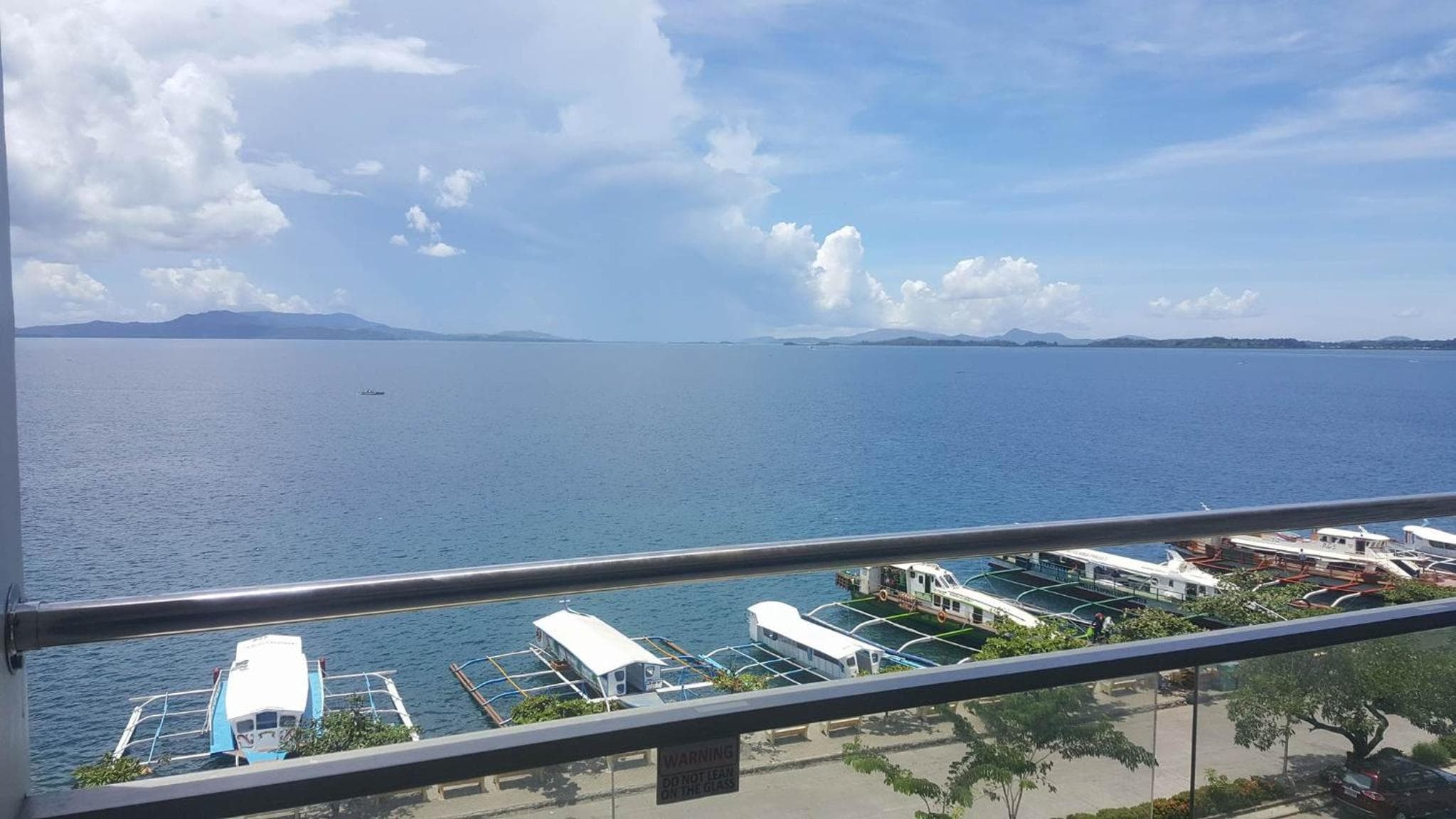 Hotel Tavern Surigao photo 2
