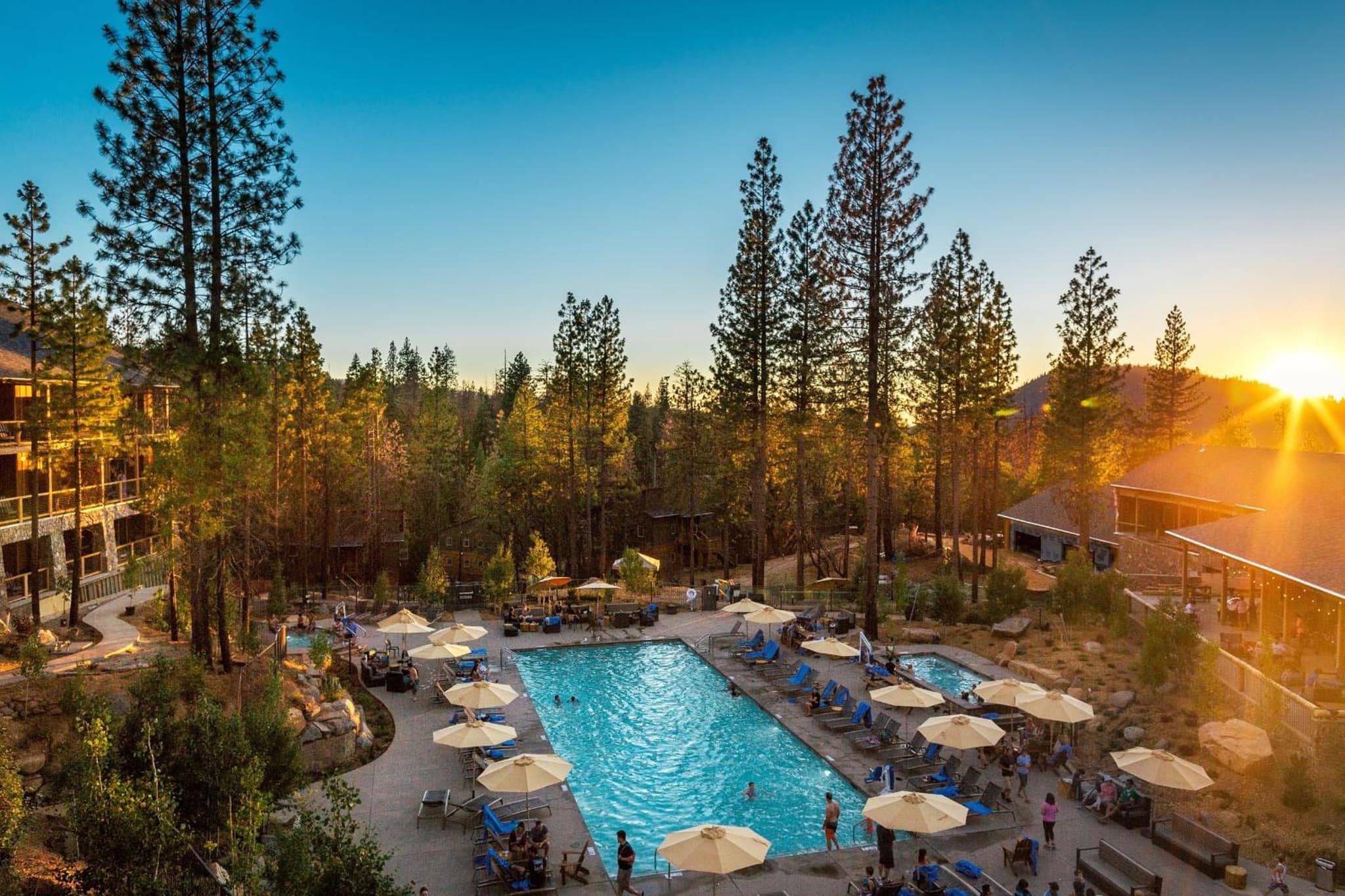 Rush Creek Lodge at Yosemite photo 7