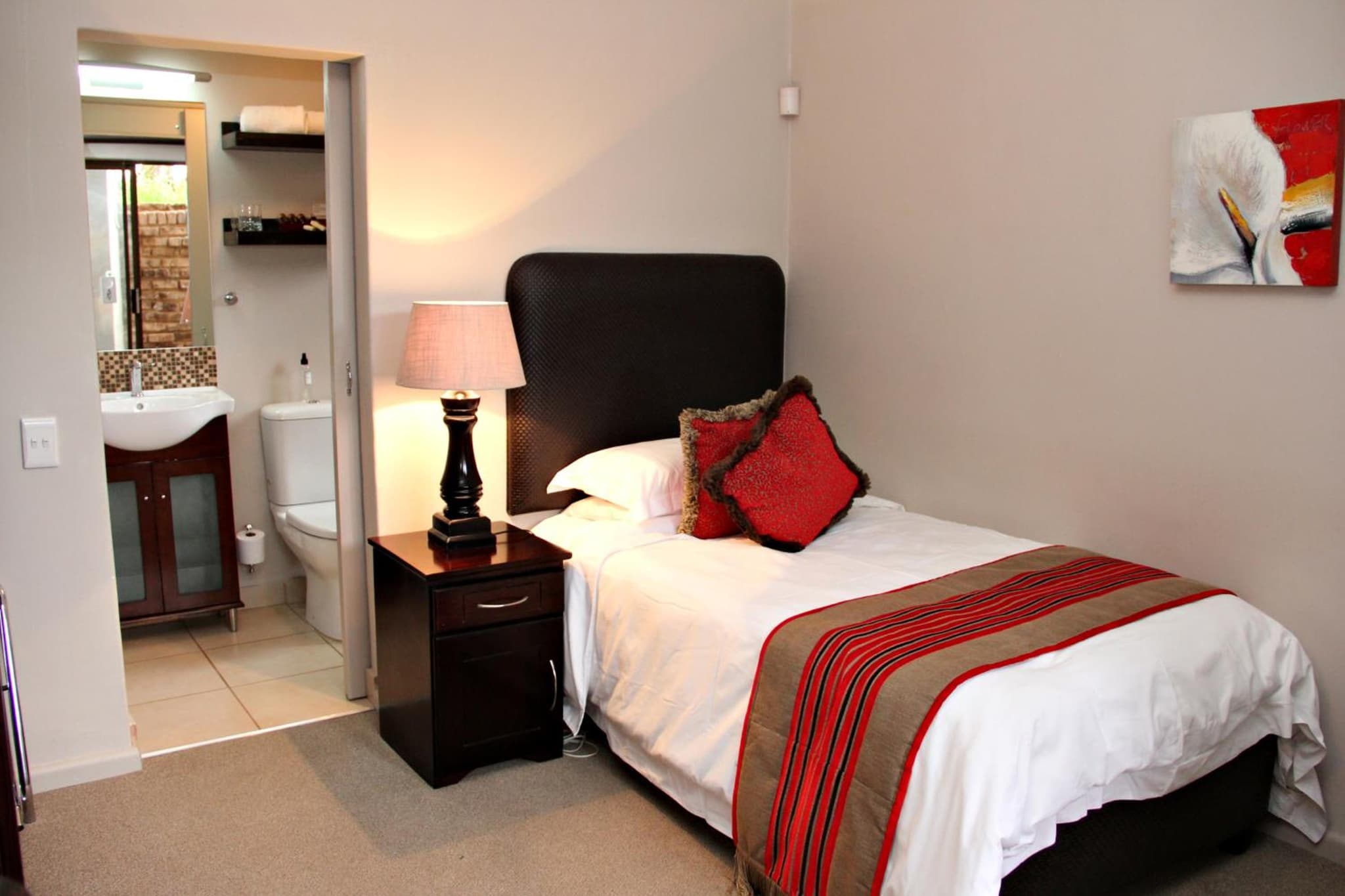 Browns Manor photo 7