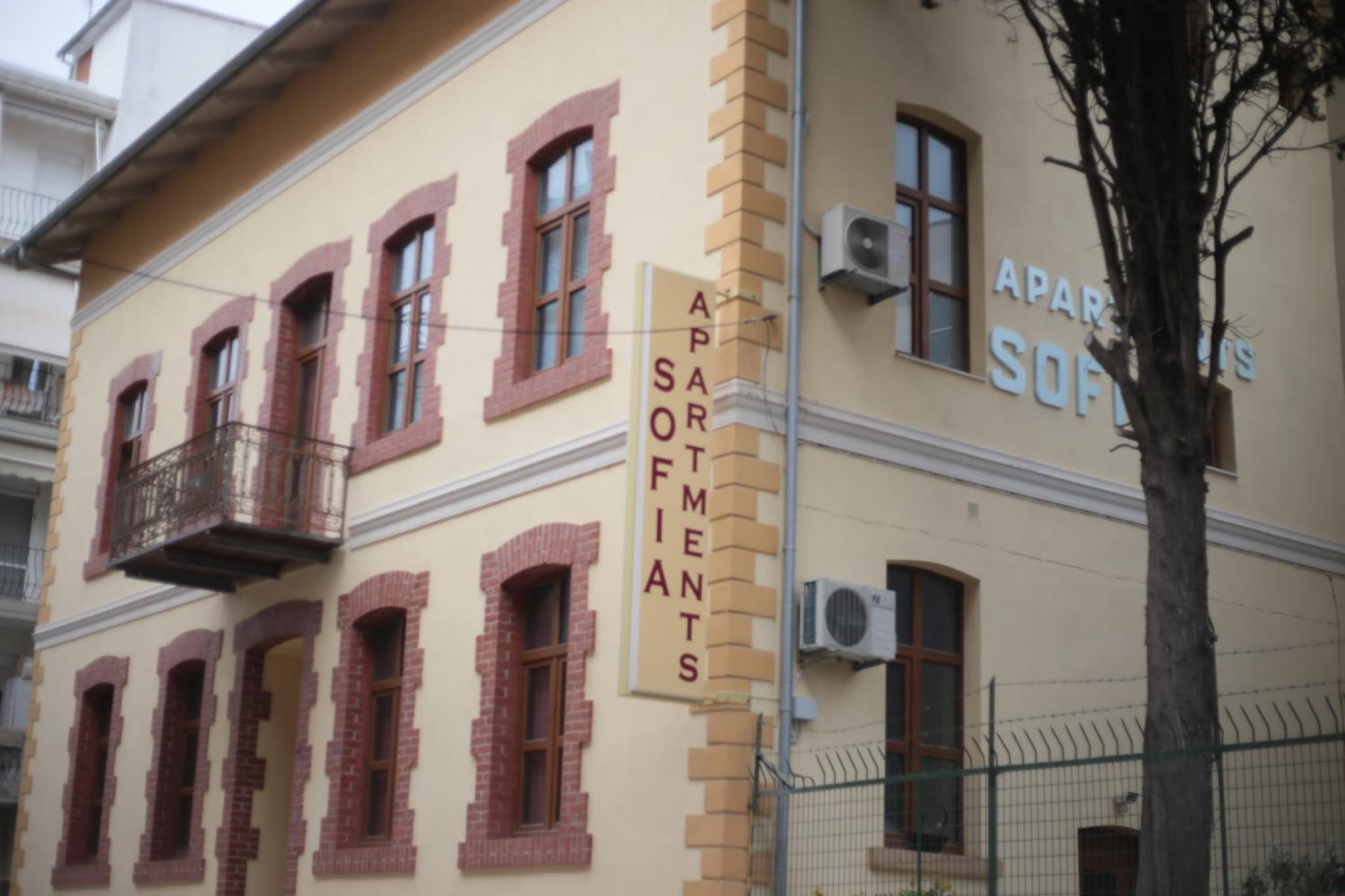 Sofia Apartments photo 3