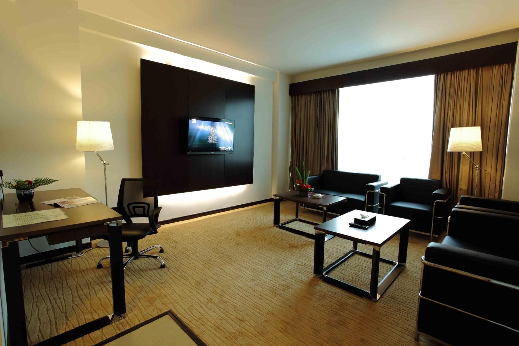 Symphony Suites Hotel photo 6