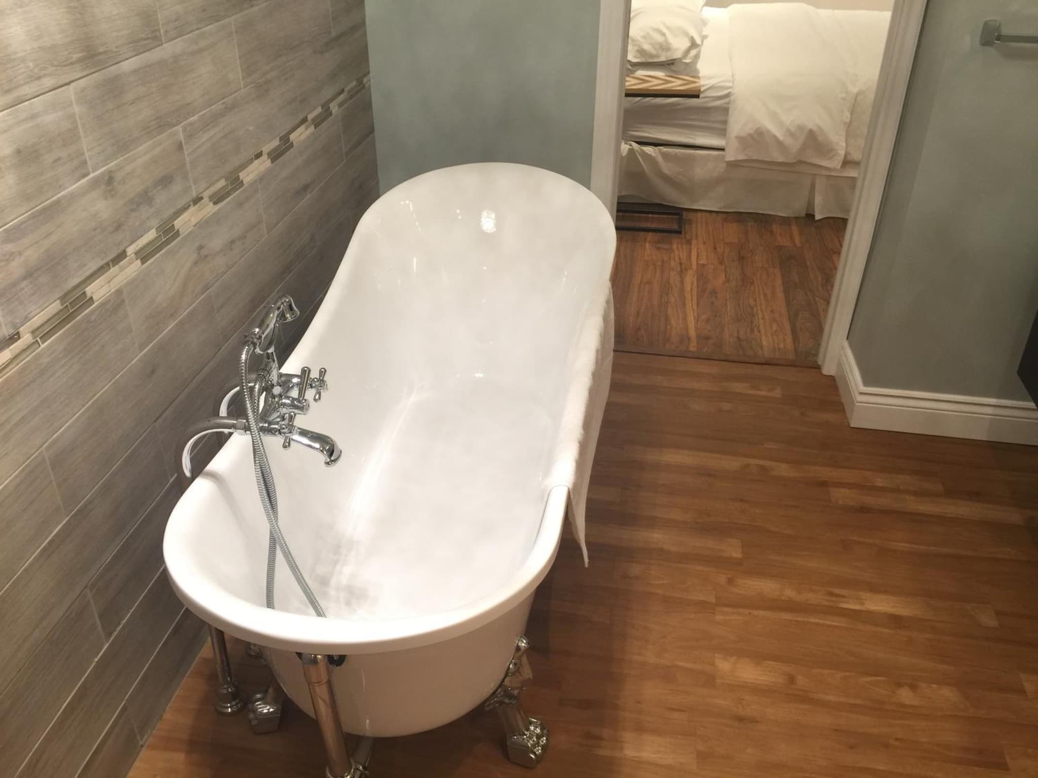 Grey Rose Suites photo 8