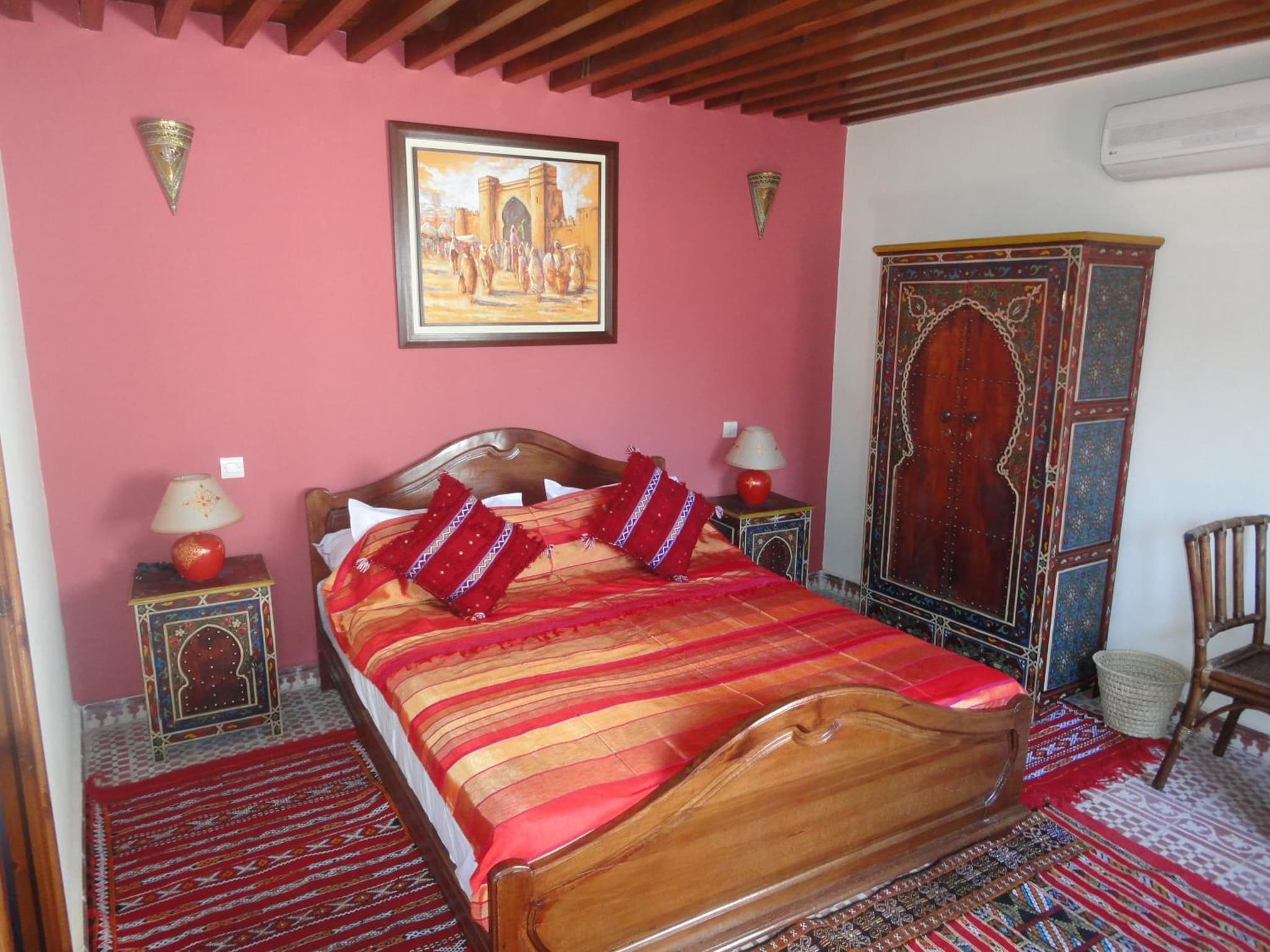 Dar Yanis photo 2