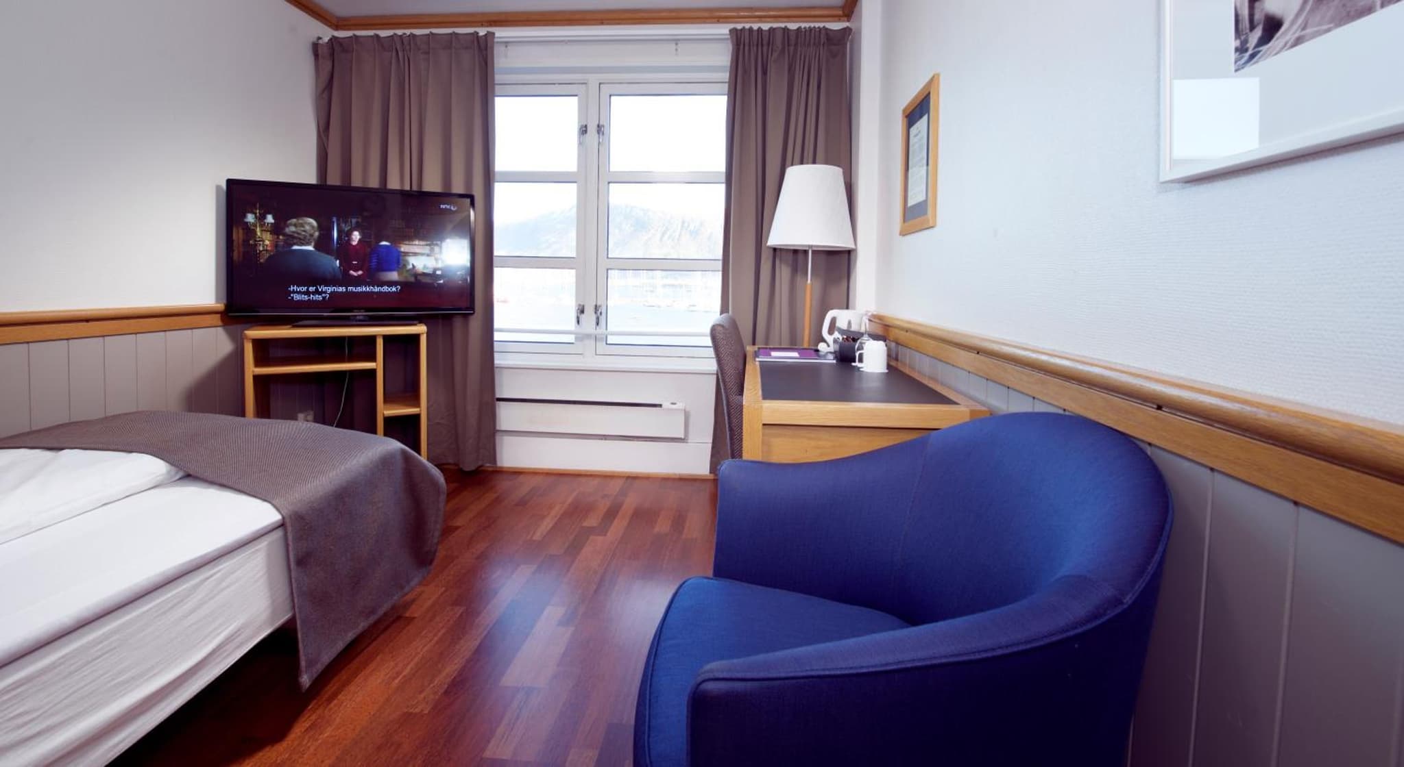 Home Hotel With photo 3