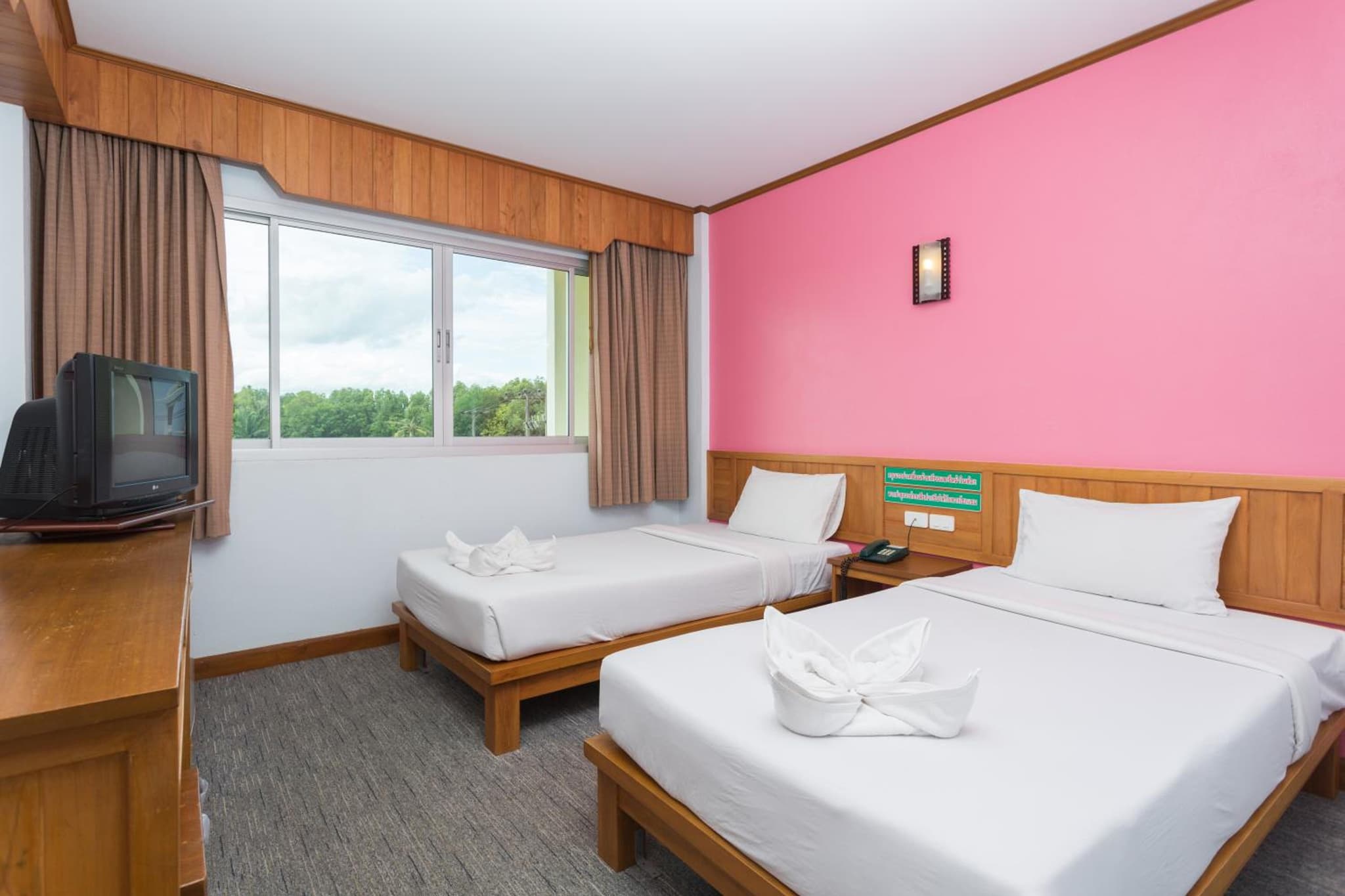 Riverside Hotel photo 6