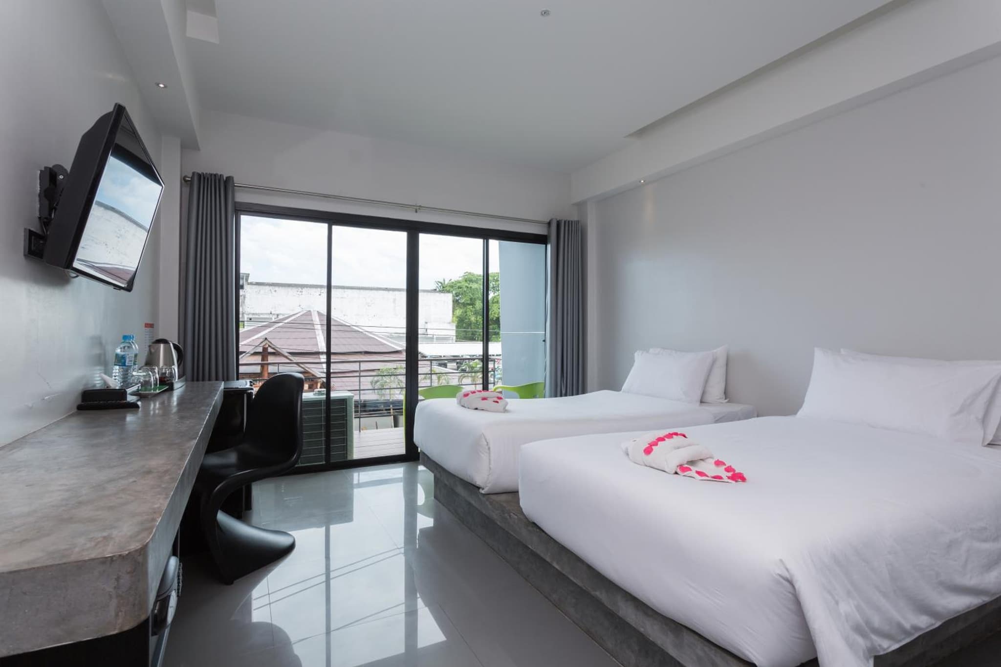 Riverside Hotel photo 3