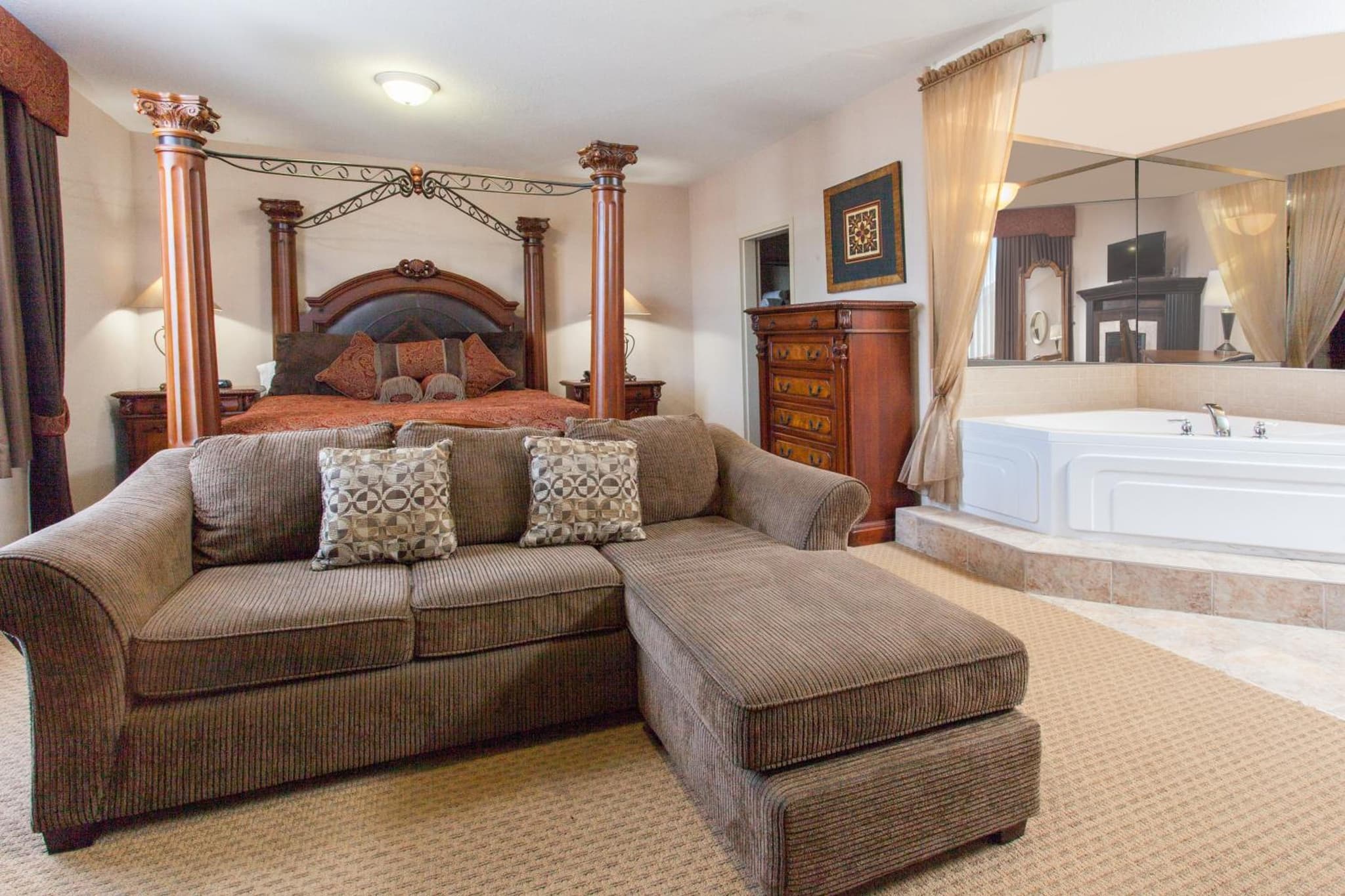 Ramada by Wyndham Brooks photo 5