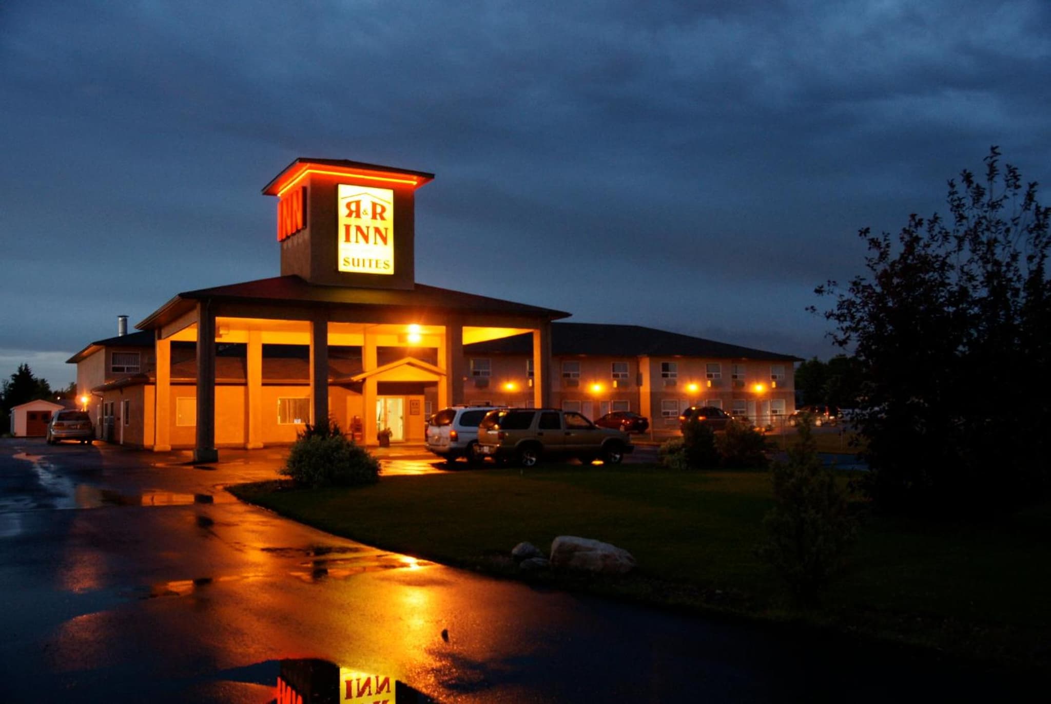 R&R Inn & Suites photo 4