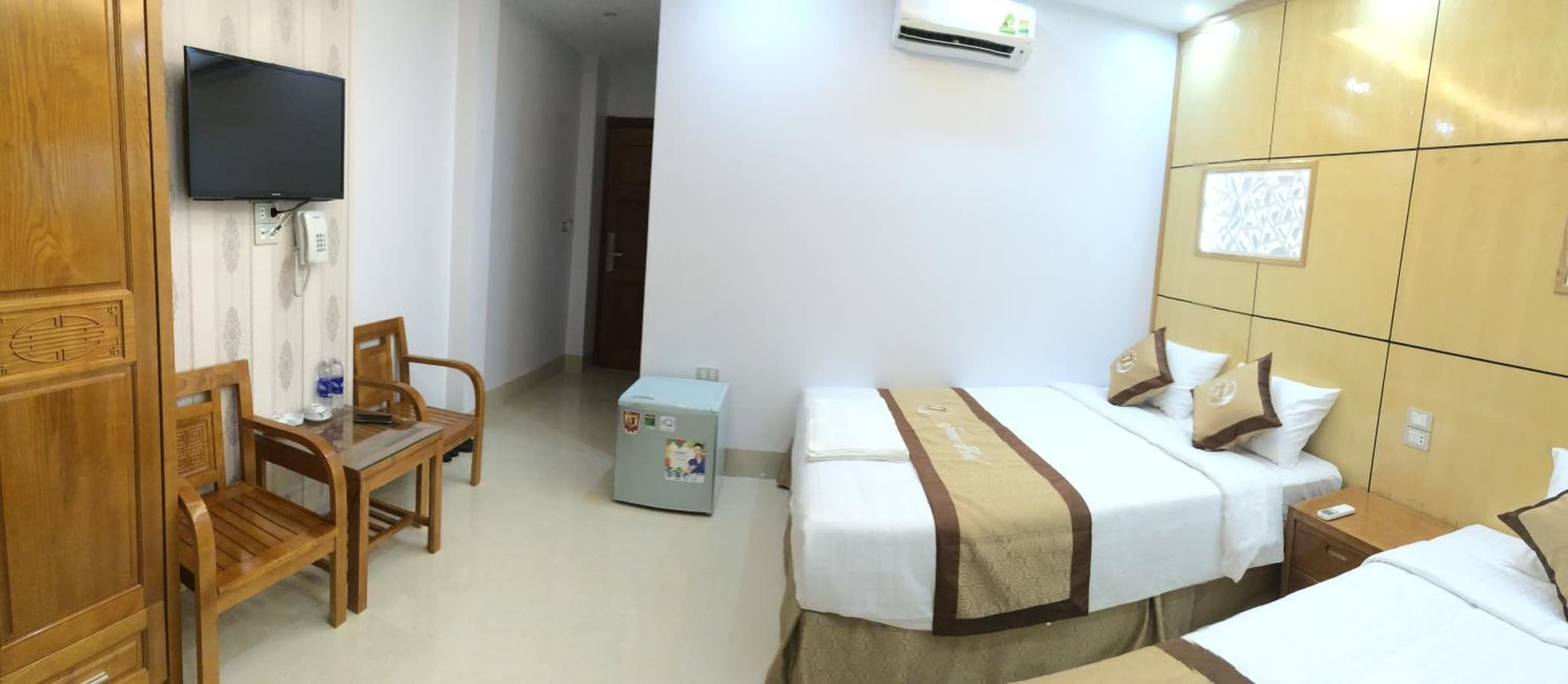 Jeanne Hotel photo 6