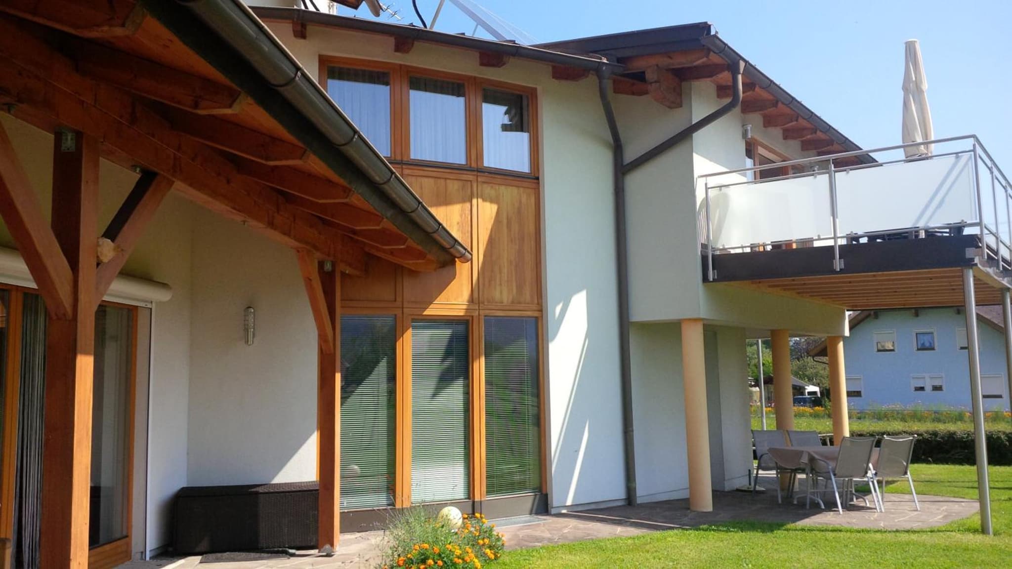 Haus Astrid, See in Gehnähe