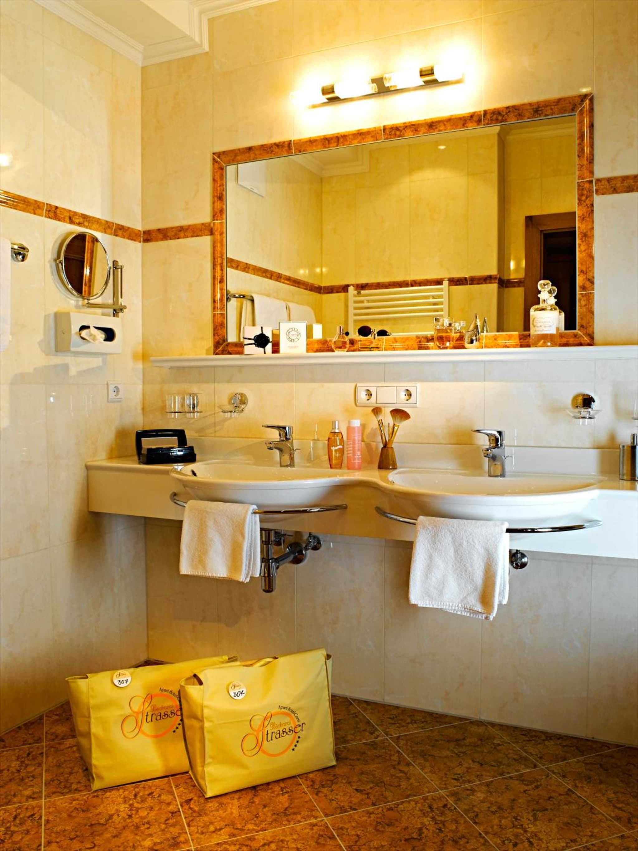 Apart Hotel Garni Strasser photo 4