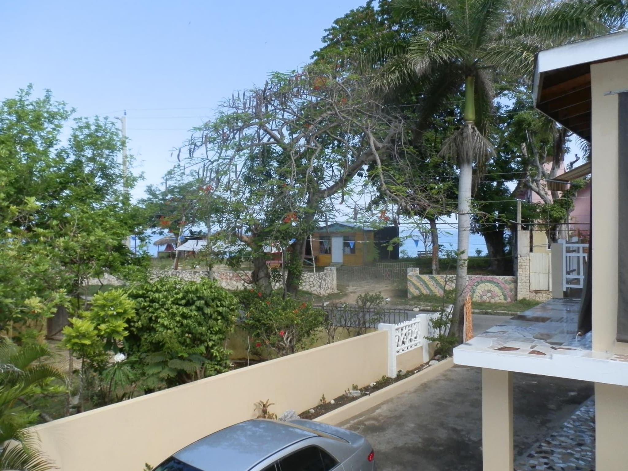 Paradise on the Rocks photo 5