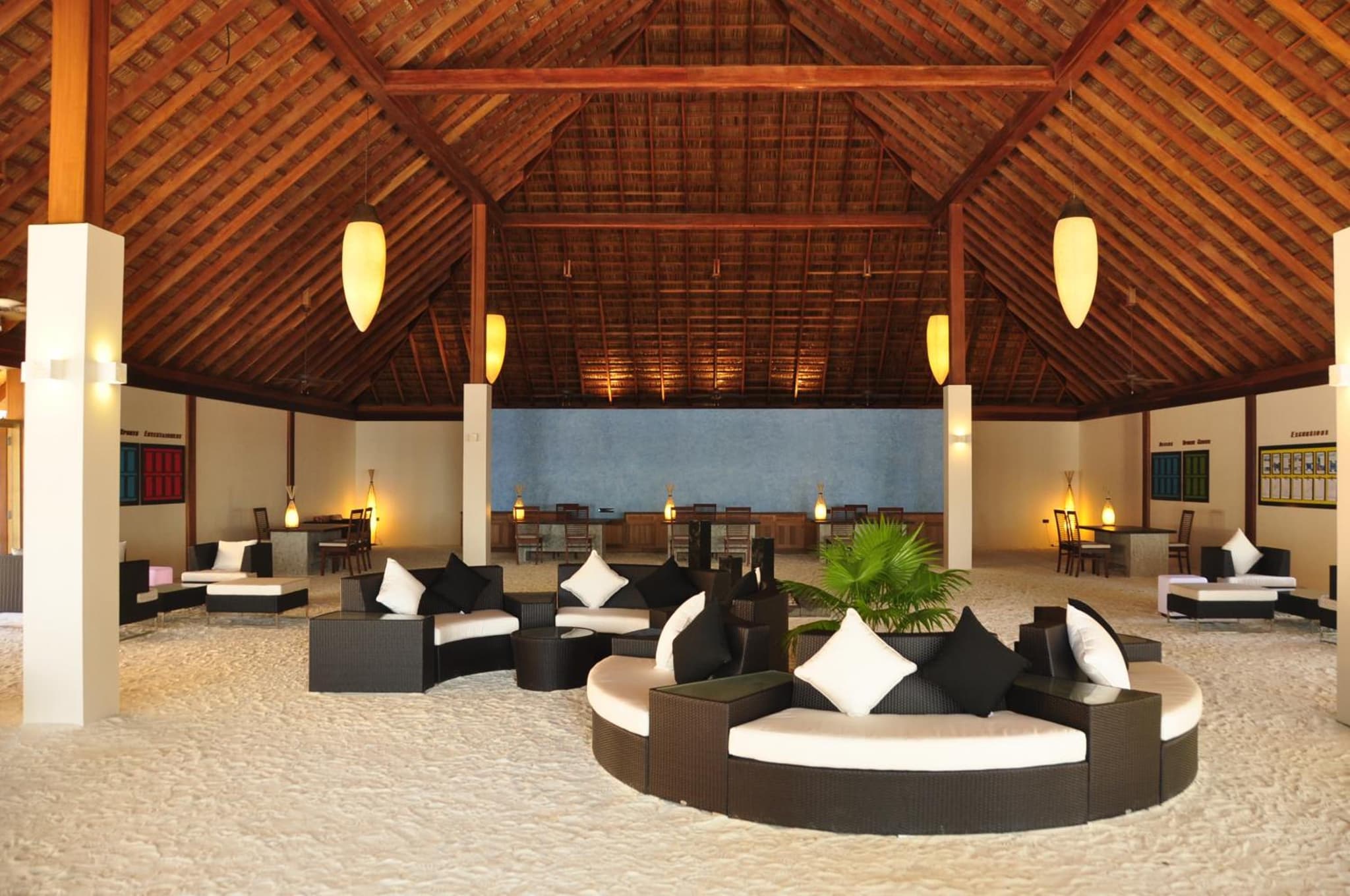 Vilamendhoo Maldives Resort Island photo 2
