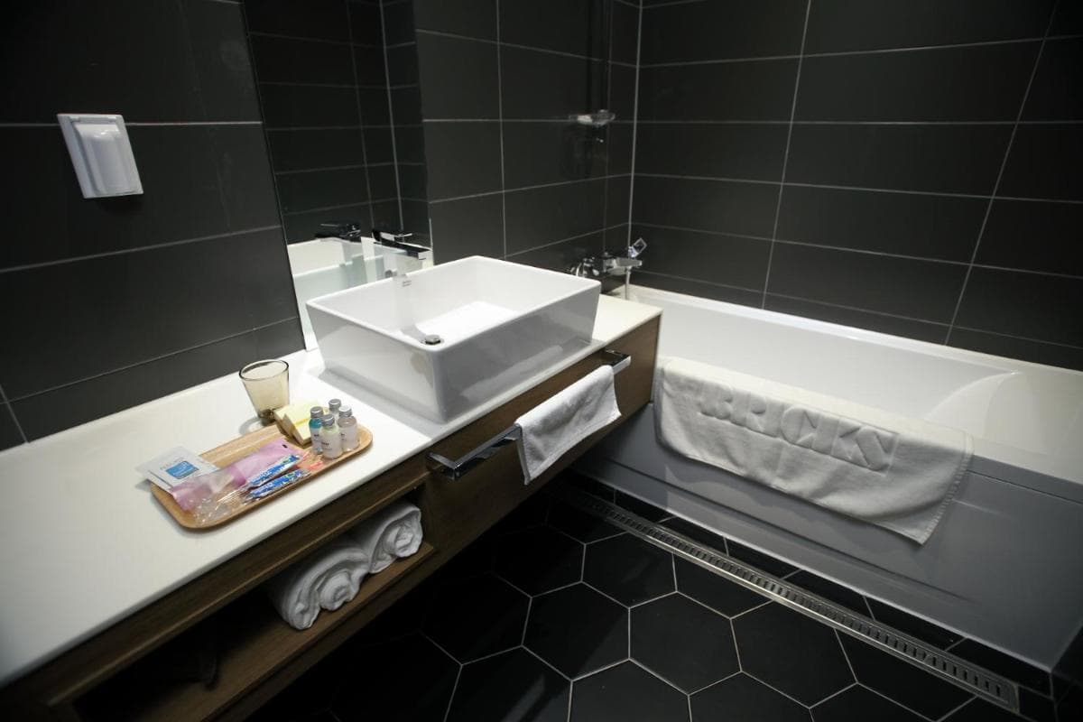 Bricks Hotel photo 5
