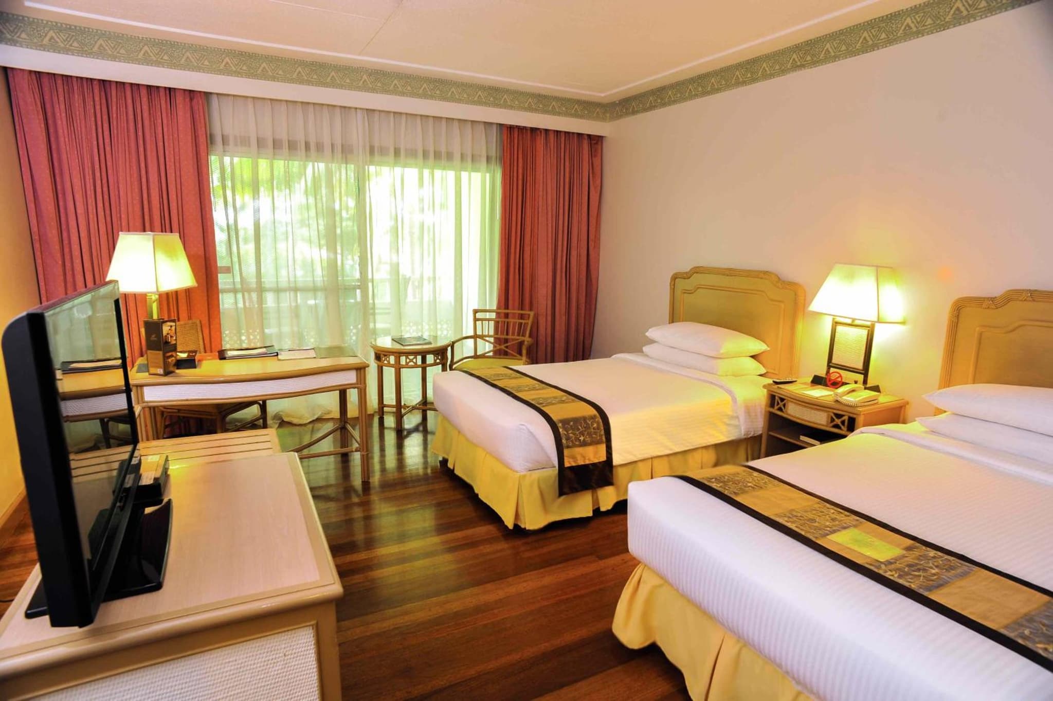 Waterfront Insular Hotel Davao photo 8