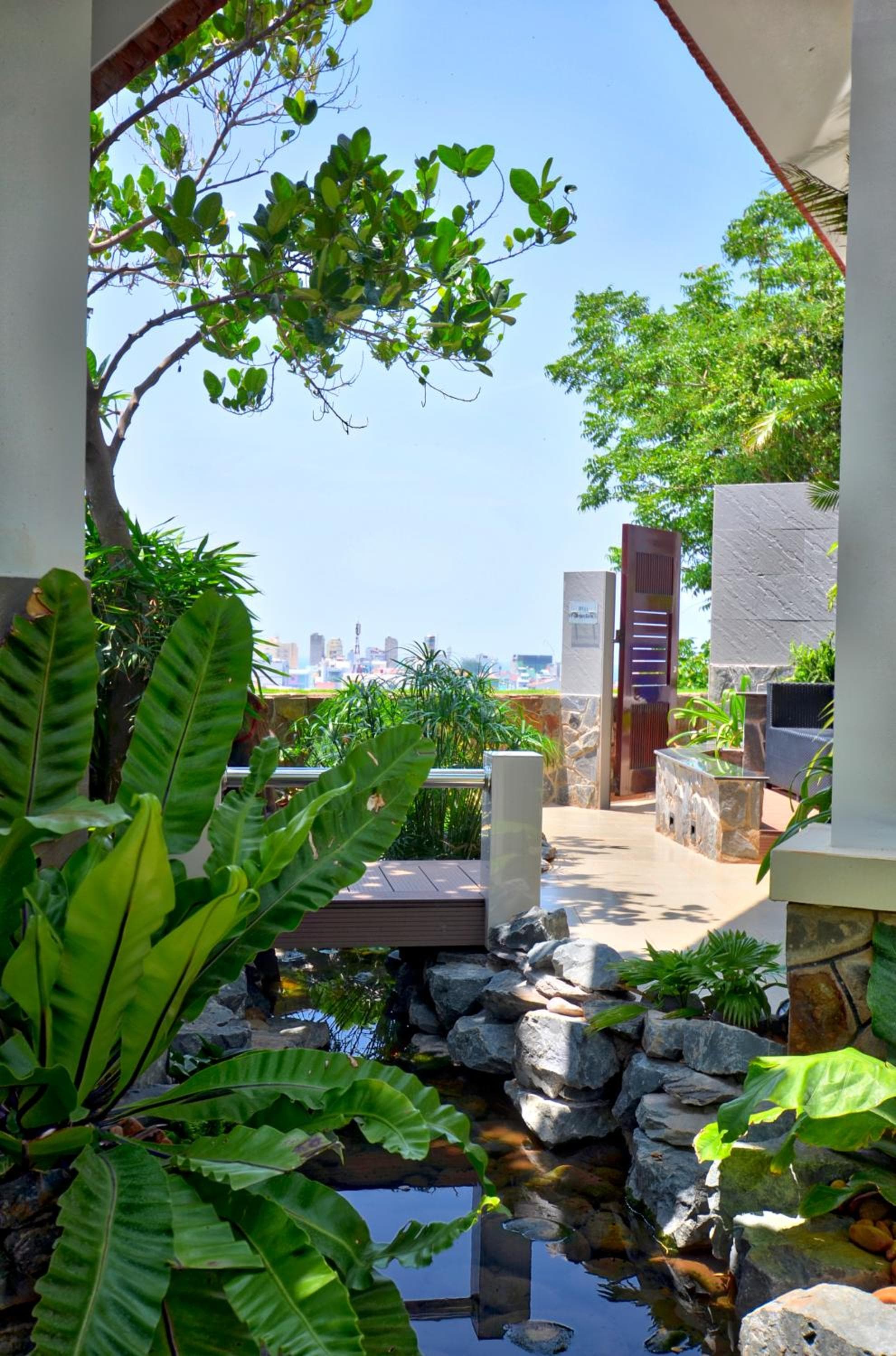 The Wind Resort - Tropical Hillside Escape photo 4
