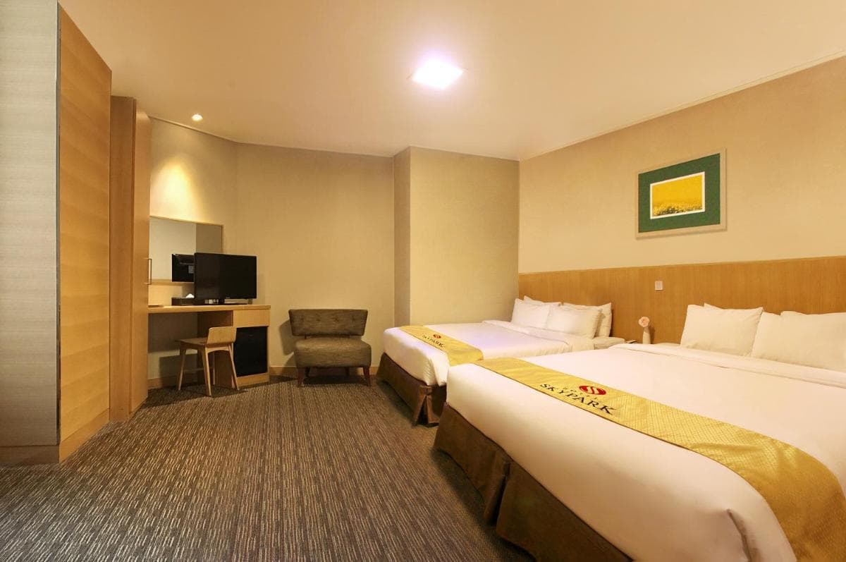 Hotel Skypark Central Myeongdong photo 2