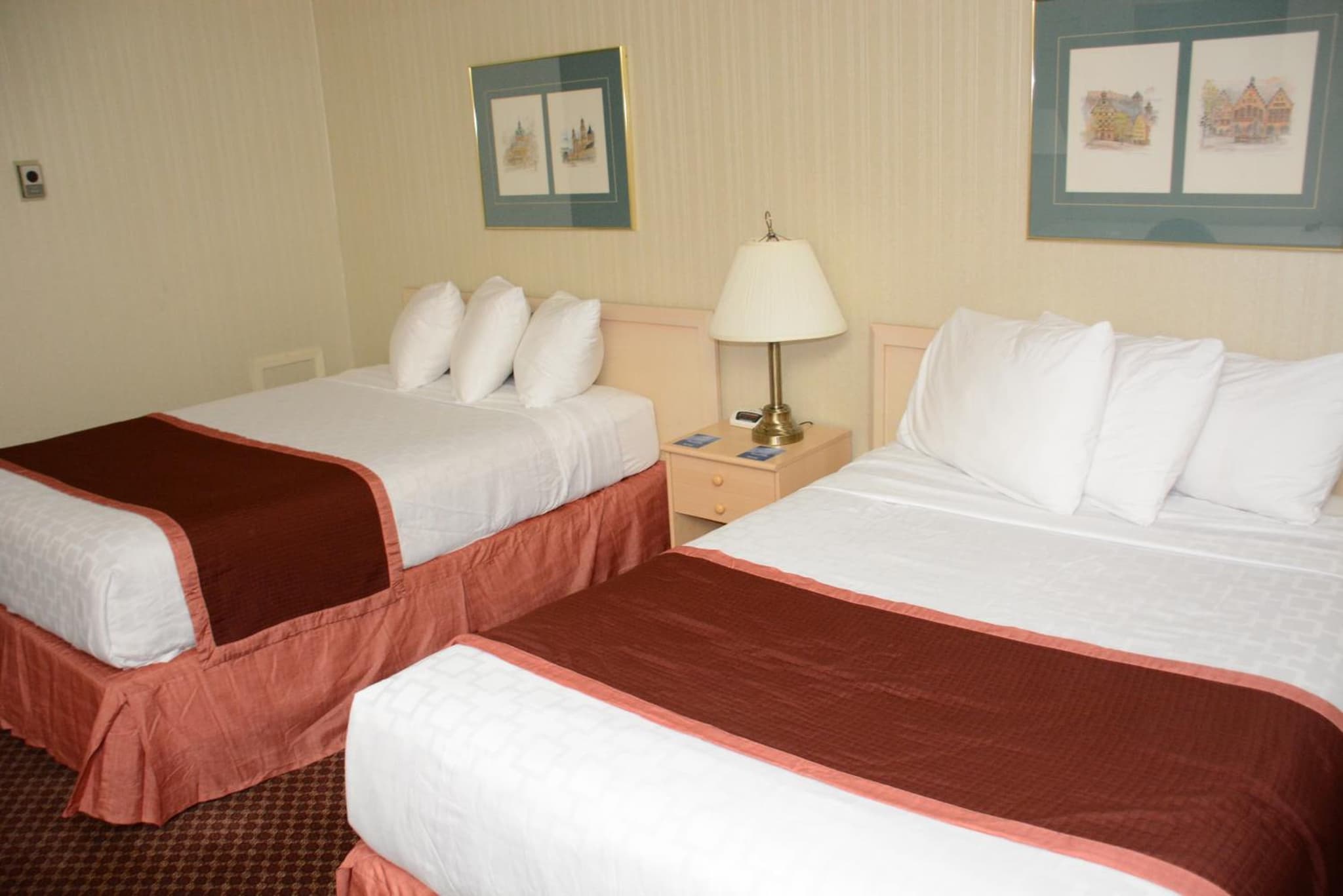 Travelodge by Wyndham Lethbridge photo 8