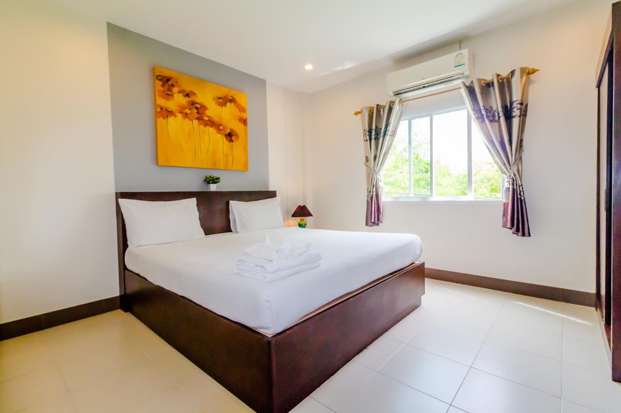Baan Yuyen Karon Guesthouse photo 8