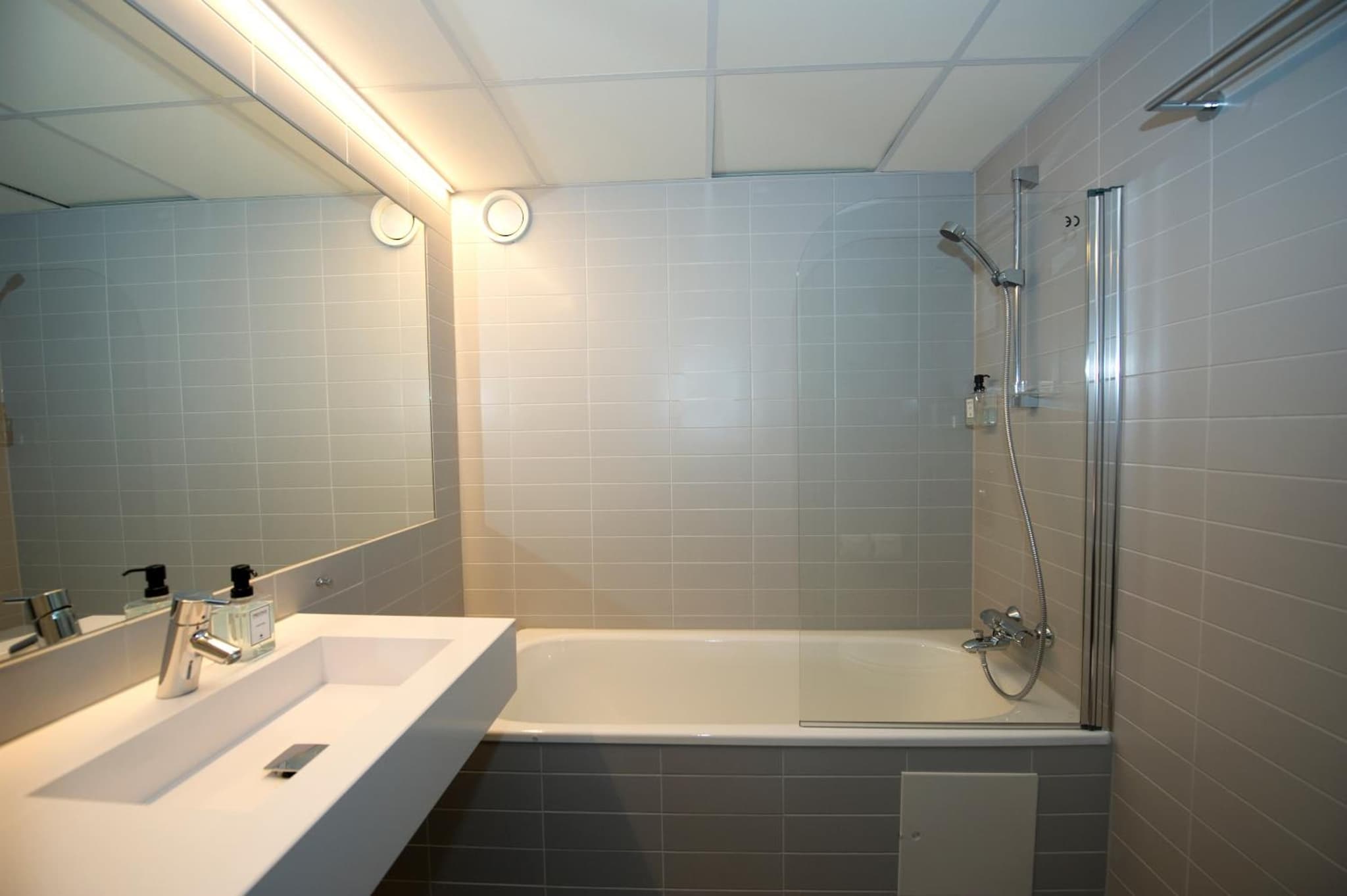Svalbard Hotell | Polfareren photo 7