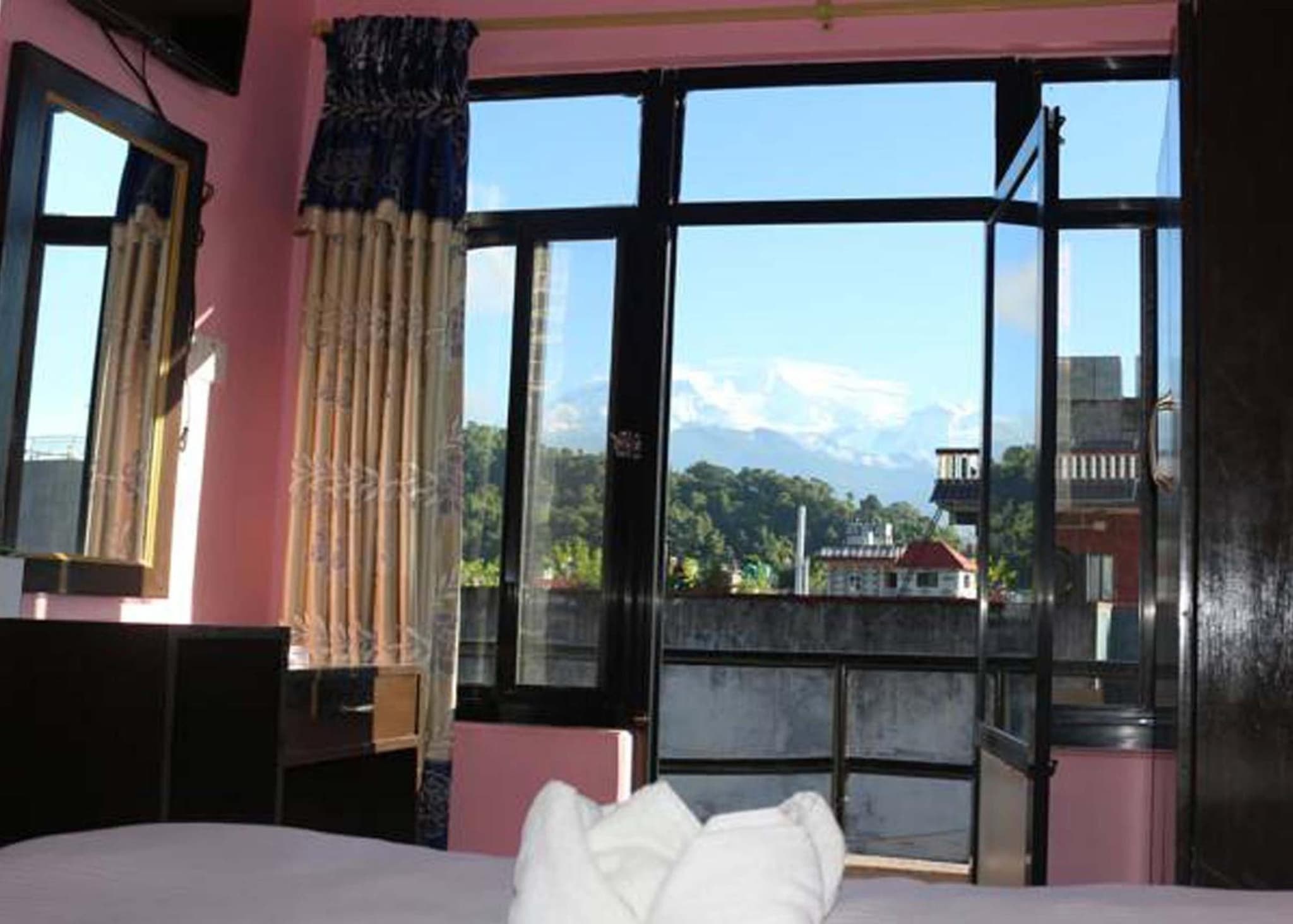 Hotel Buttercup photo 7
