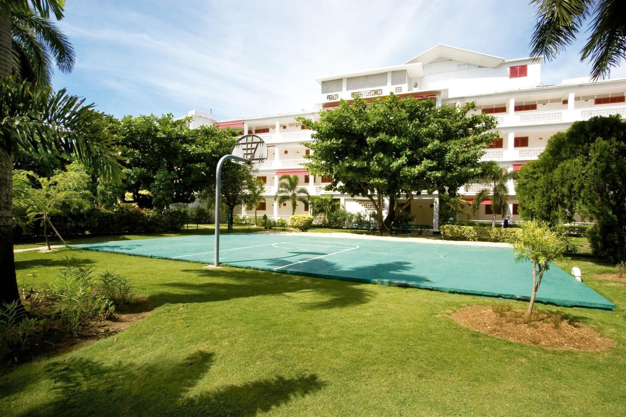 Grand Decameron Montego Beach, A Trademark All-Inclusive Resort photo 4