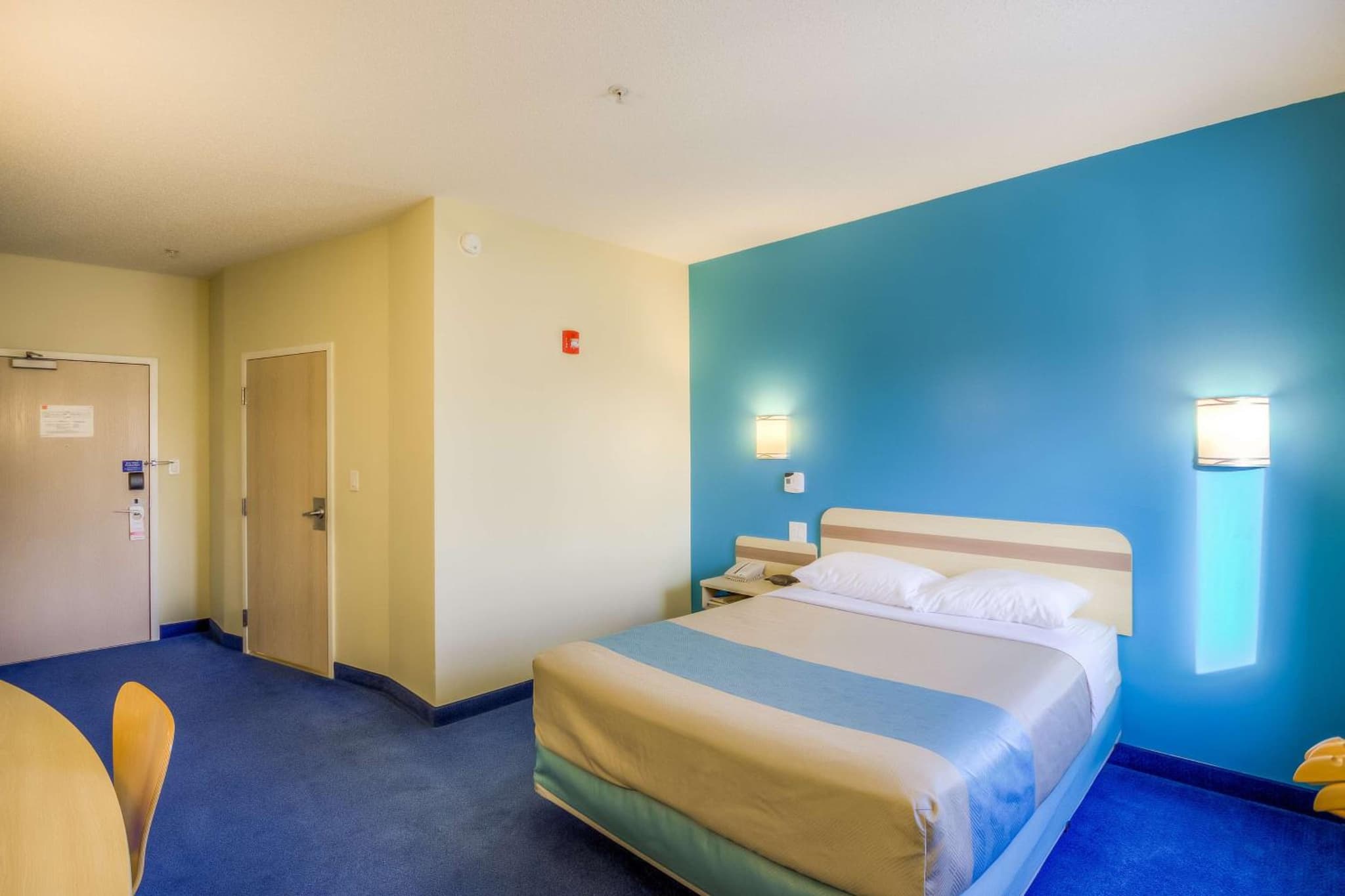 Super 8 by Wyndham Estevan photo 9
