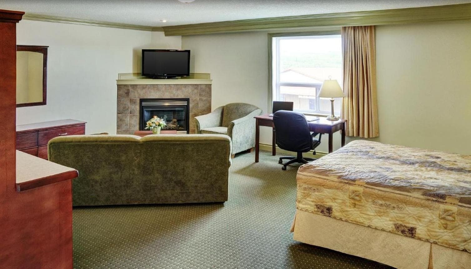 Nova Inn Peace River photo 6