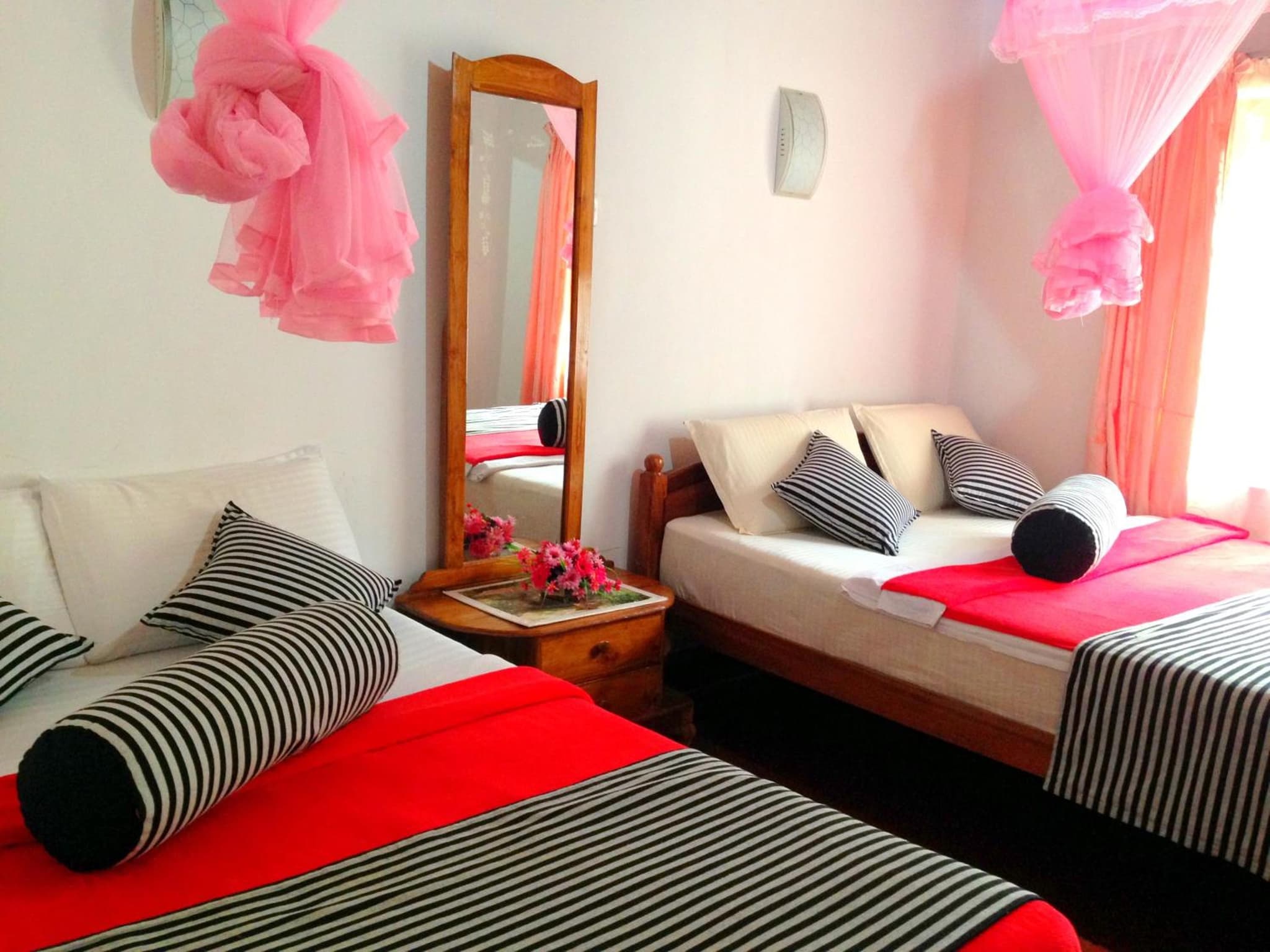 Eeshani Guest Inn photo 3
