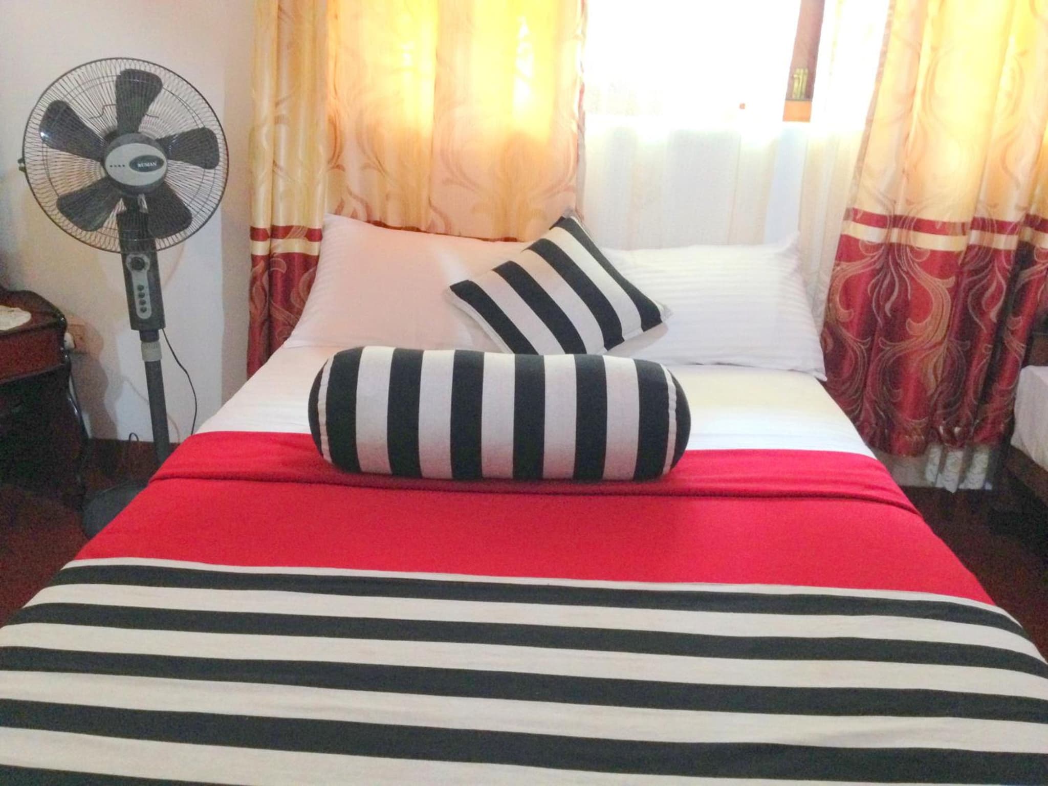 Eeshani Guest Inn photo 8