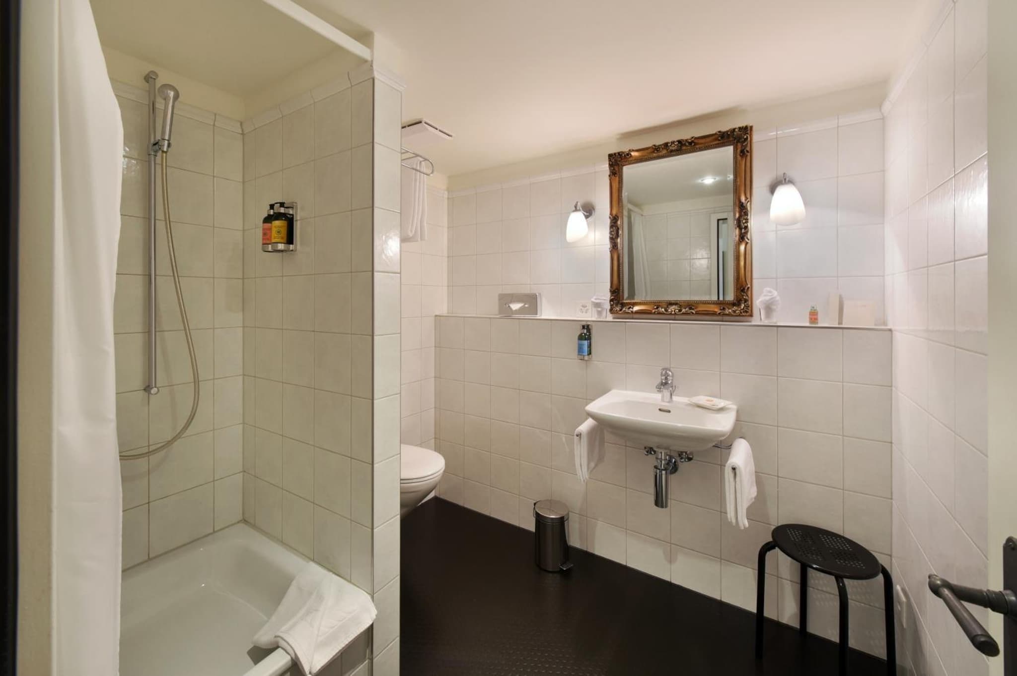 Romantik Hotel Schwan photo 2