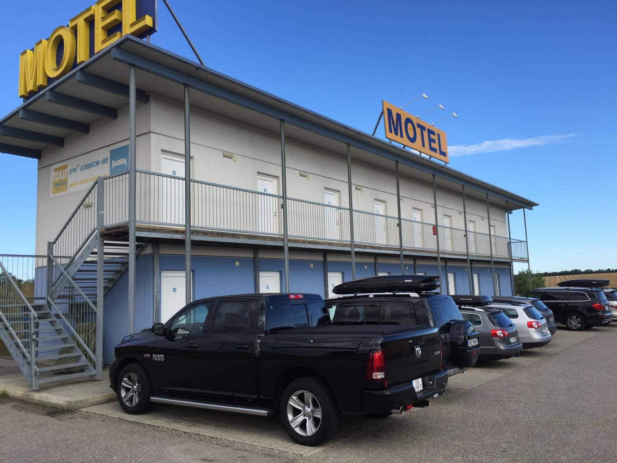 Tour-Motel photo 2