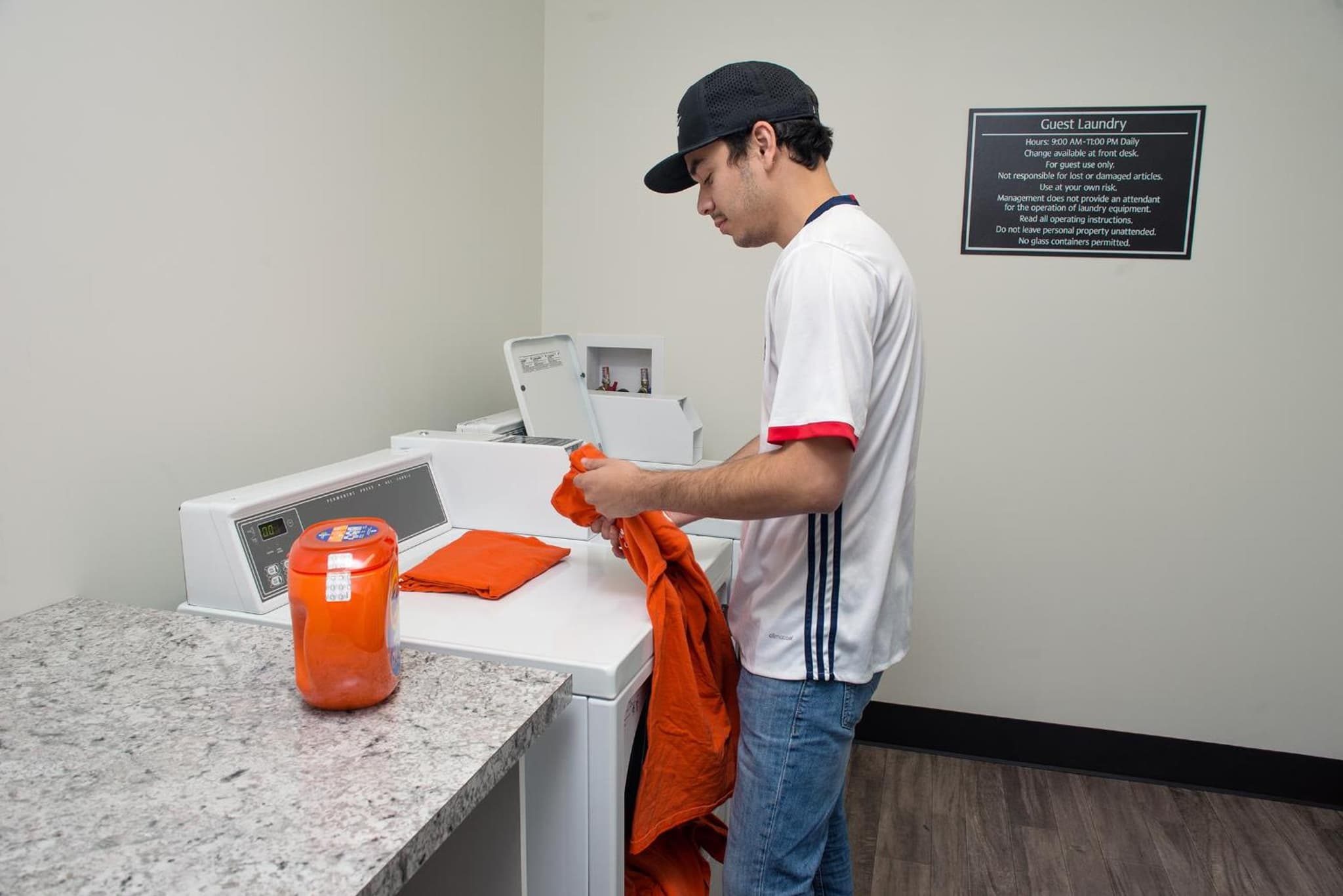 Encore Suites by Service Plus Inns photo 7