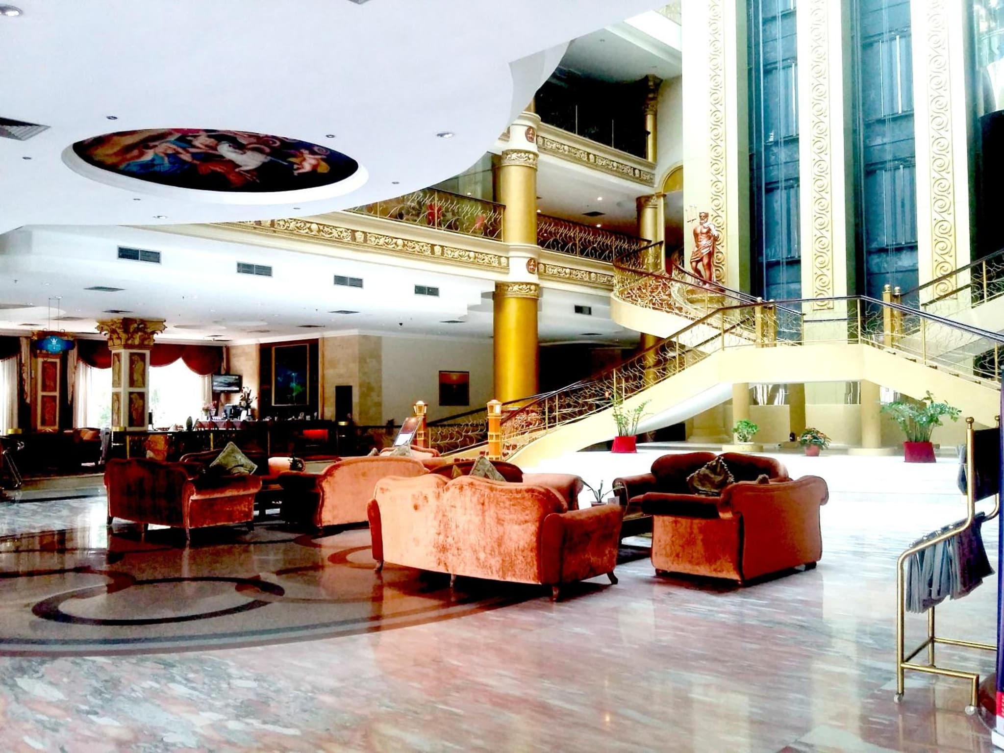 Pacific Palace Hotel photo 3