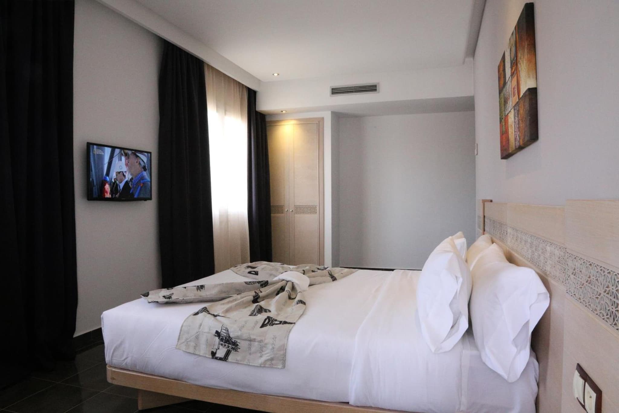 Hotel A44 photo 2