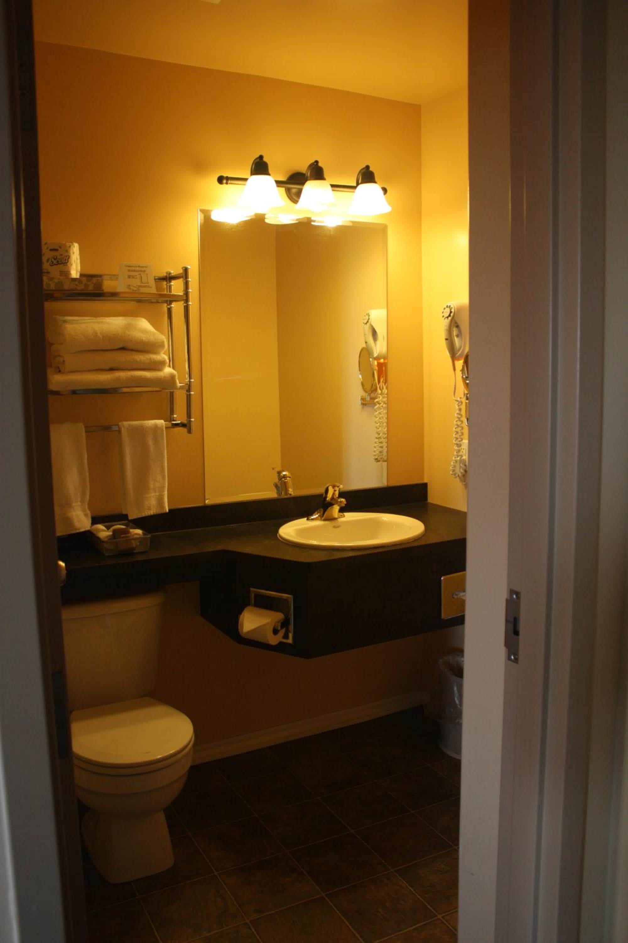 Cedar Meadows Resort & Spa, an Ascend Collection Resort photo 4