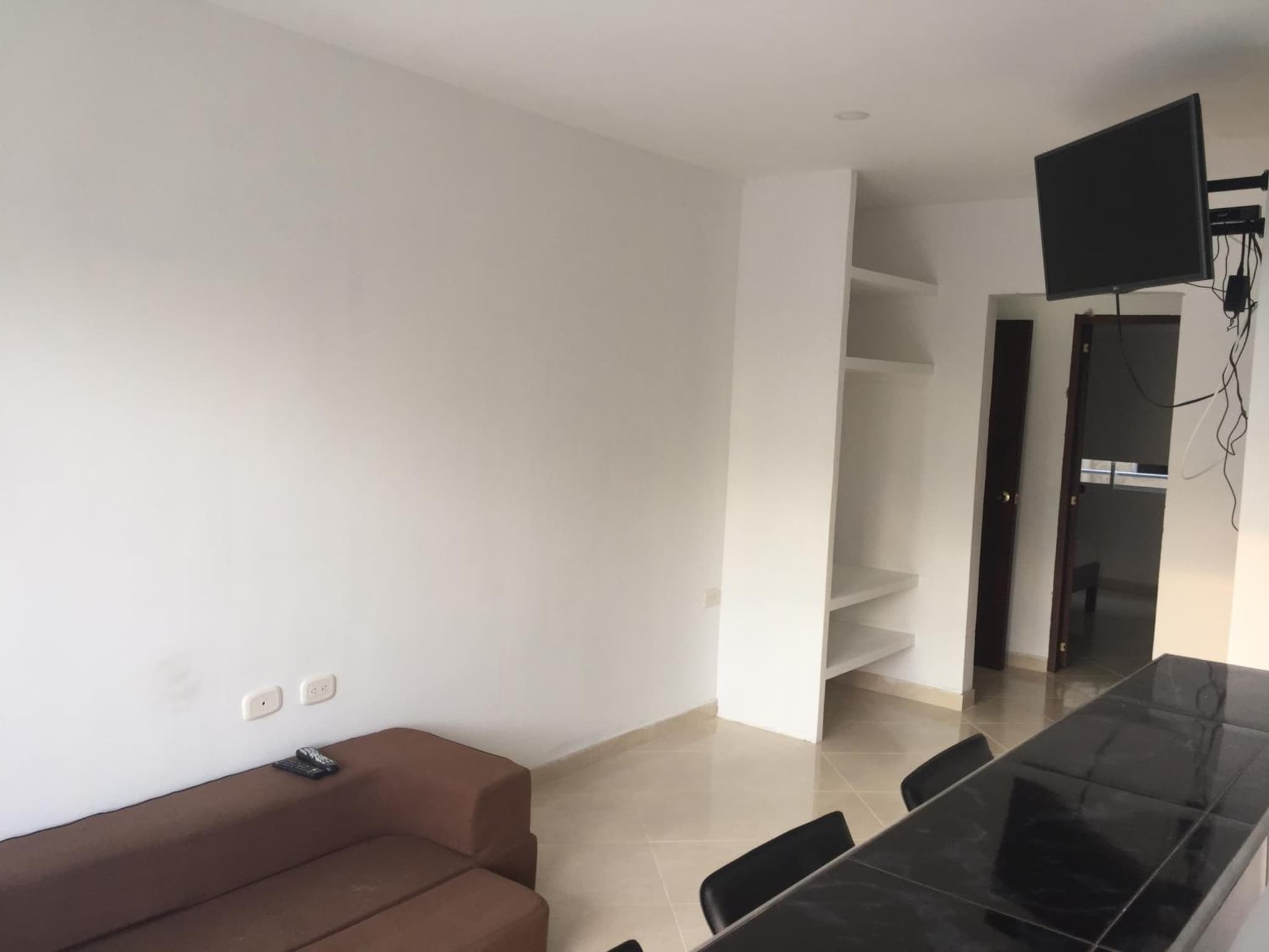 Mayva AprtaHotel photo 8