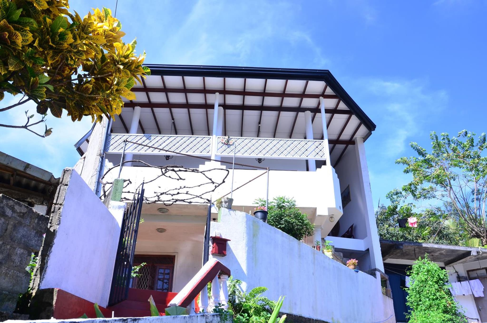 Kandyan White Holiday Homes