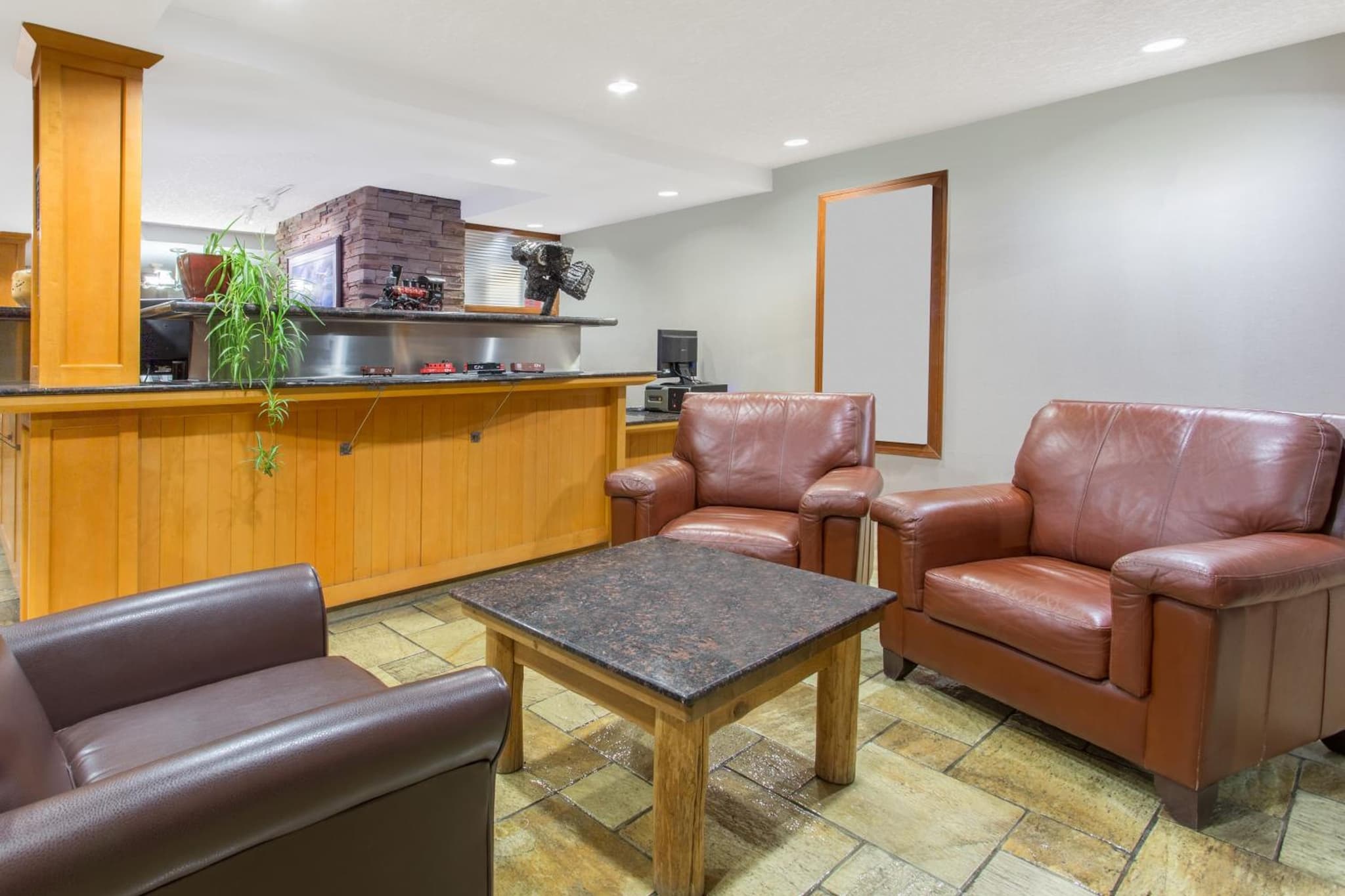 Canmore Inn & Suites photo 7