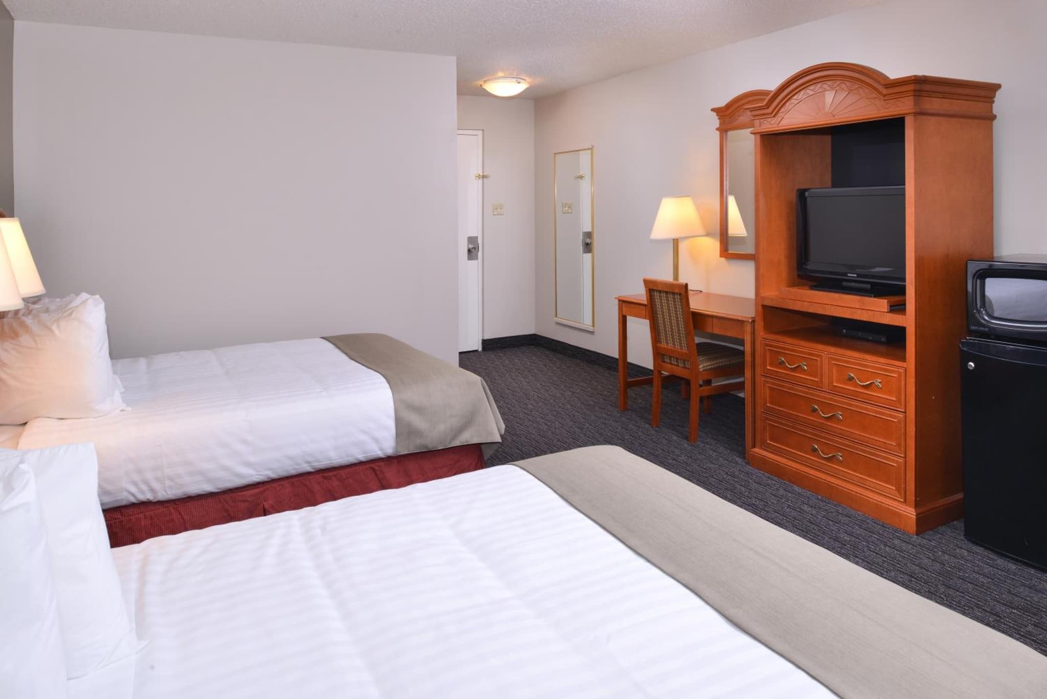 Rodeway Inn photo 2