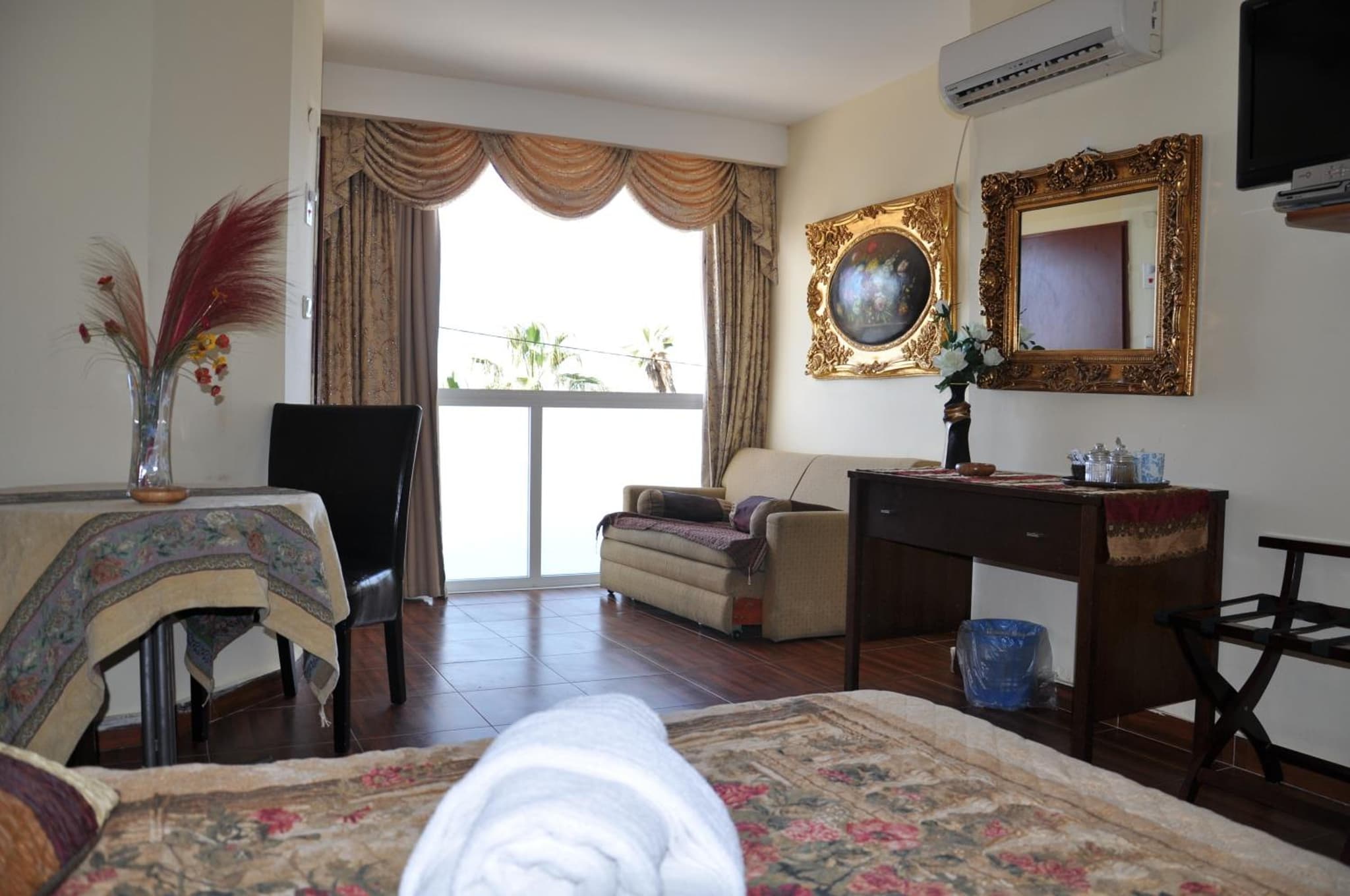 Hotel Suites Bat Yam photo 4