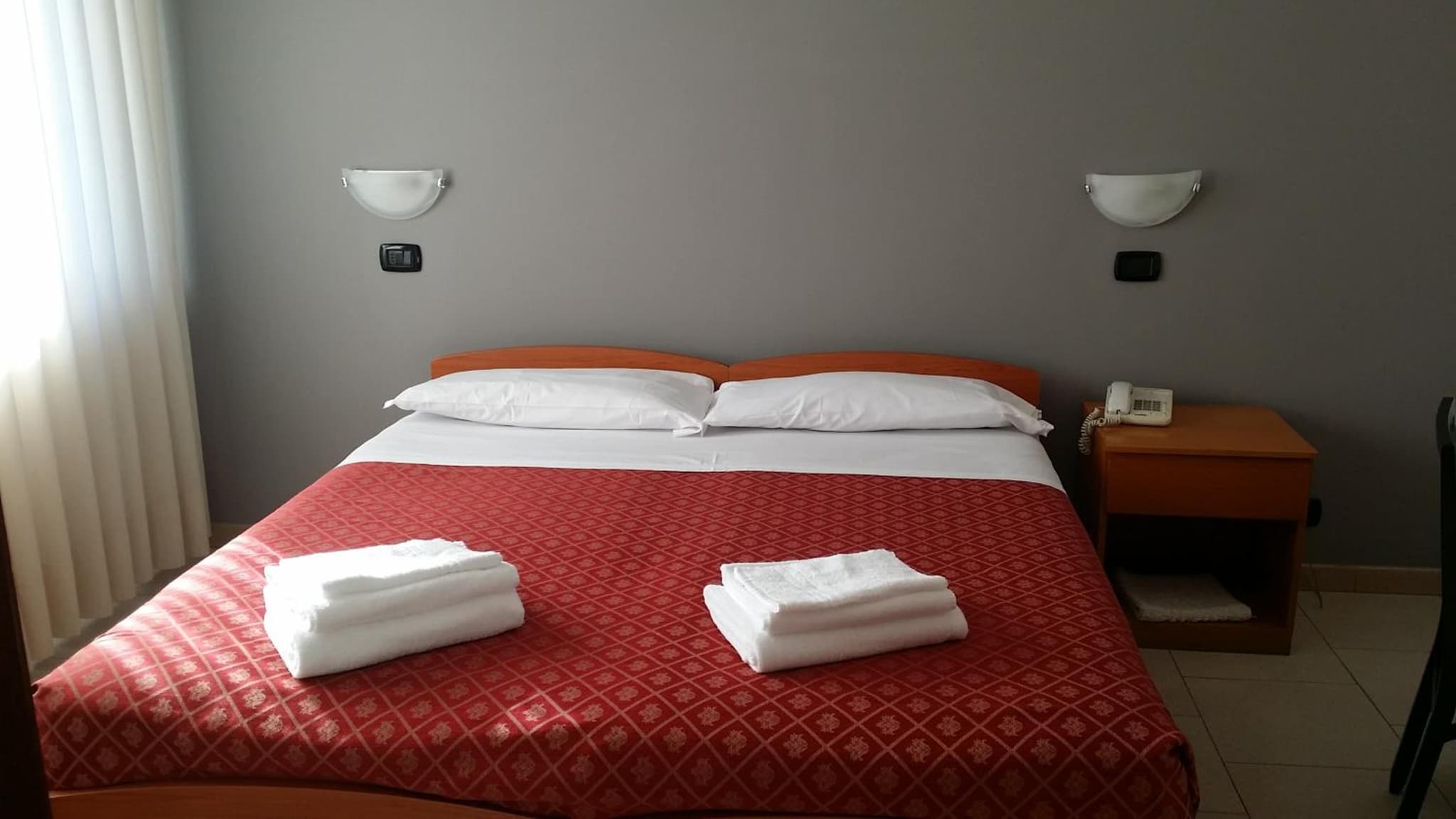Flying Hotel photo 9