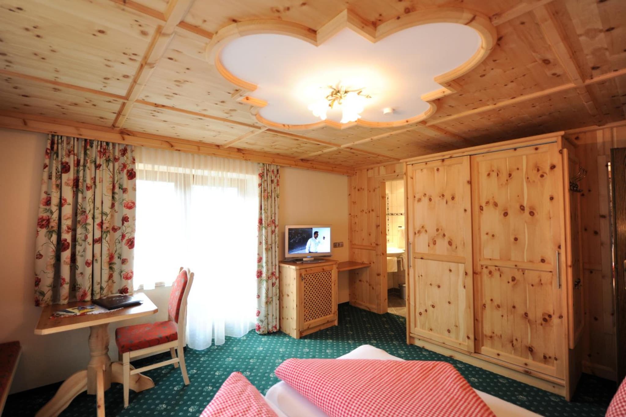 Hotel Garni Landhaus Platzer photo 8