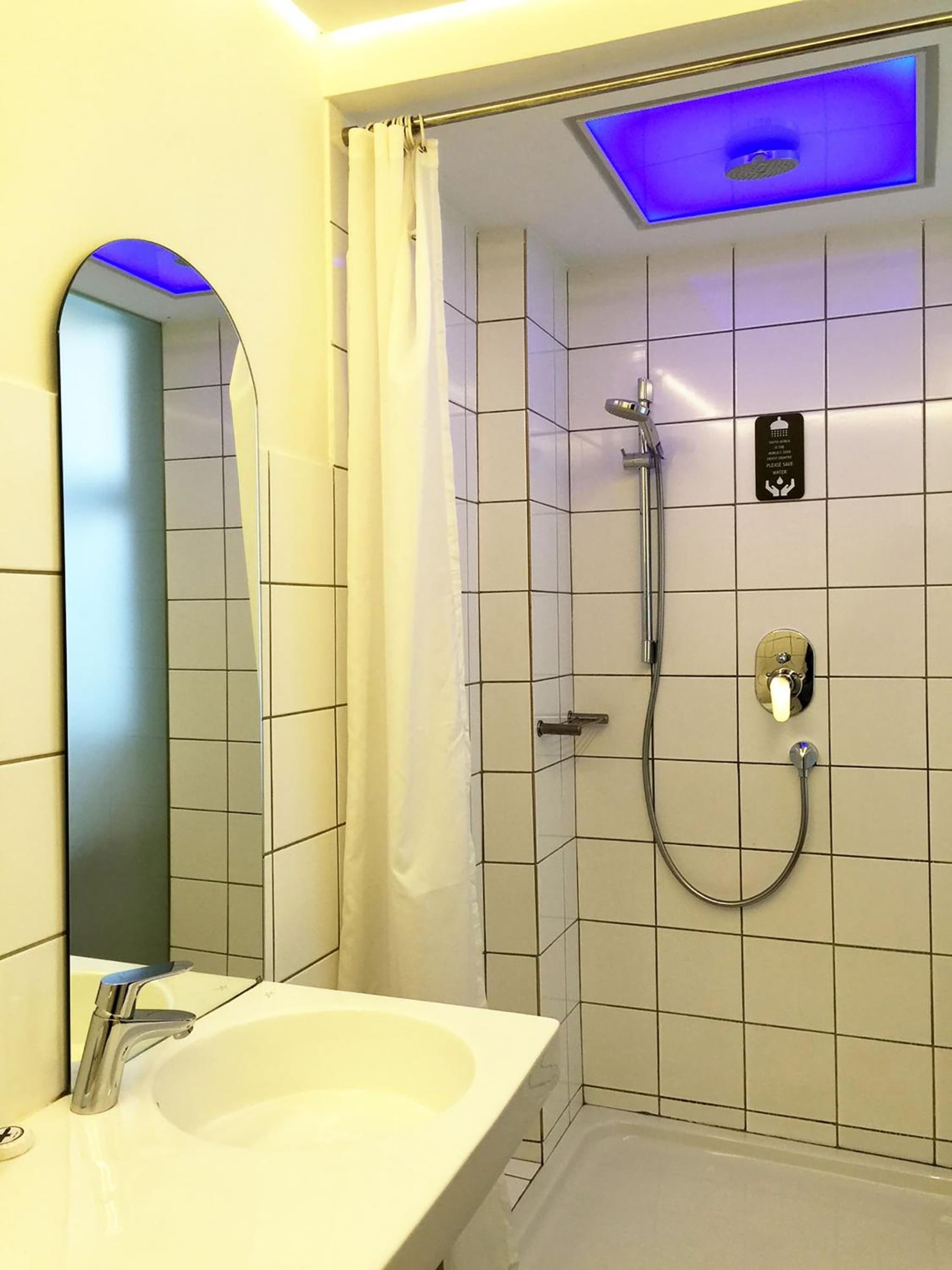 Bannister Hotel photo 8