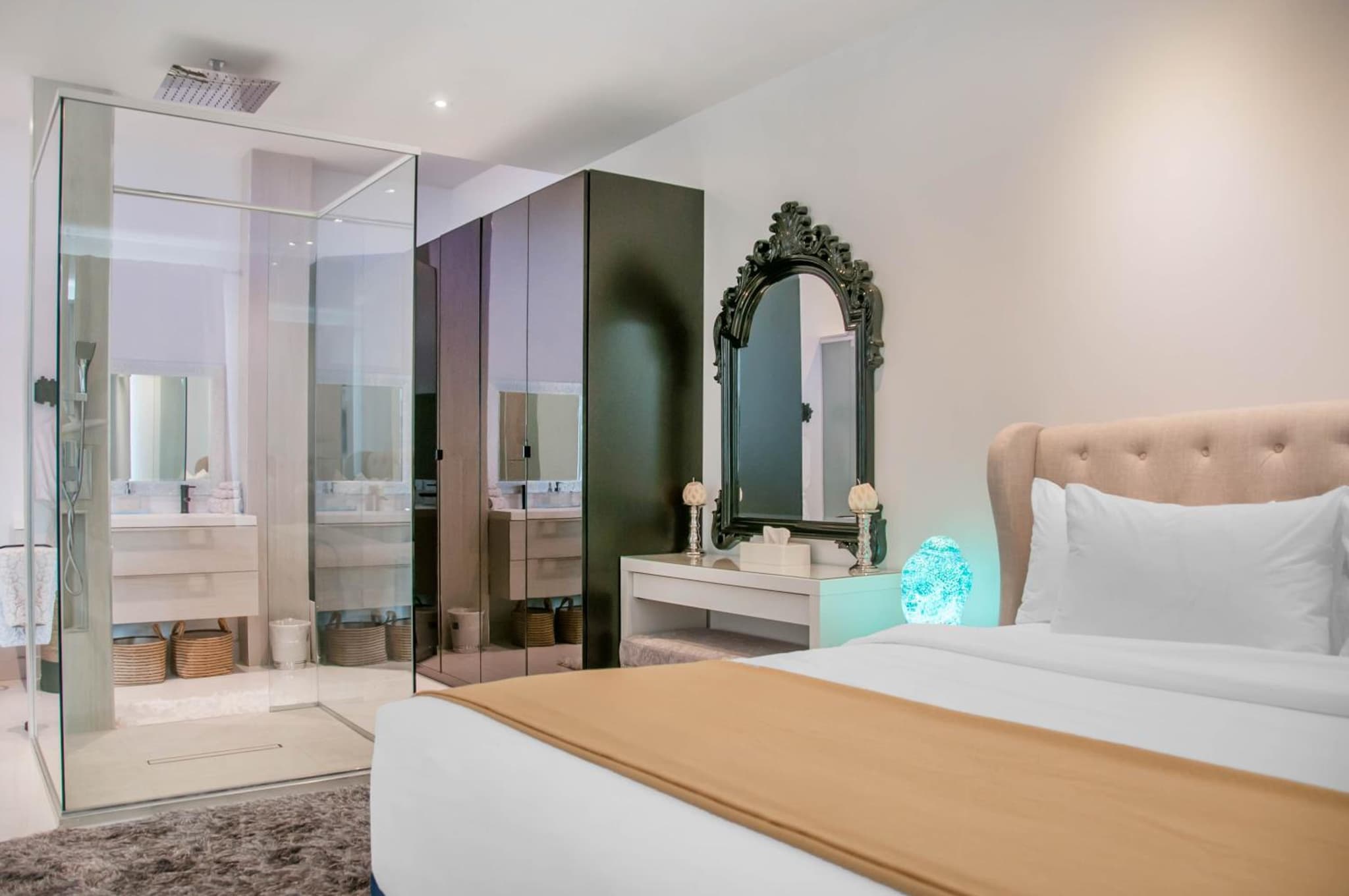 Empire Suites photo 3
