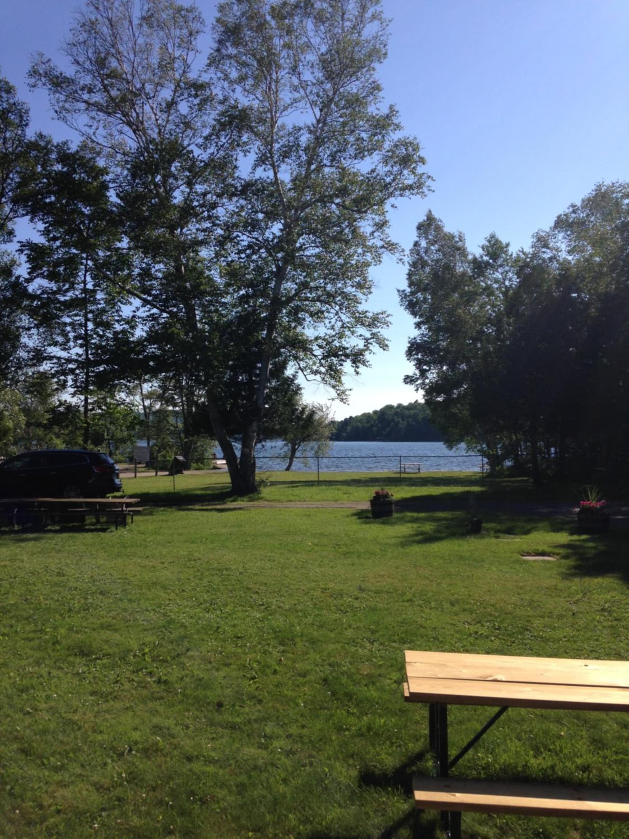 Colonial Bay Motel and Cottages photo 7