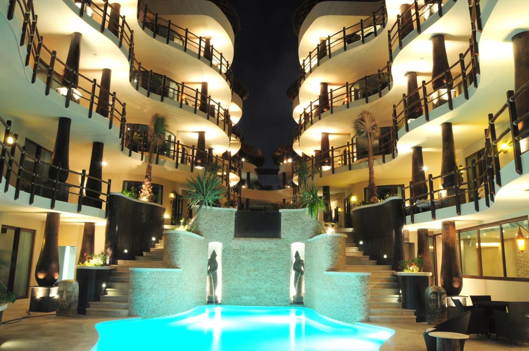 El Taj Oceanfront and Beachside Condo Hotel photo 9