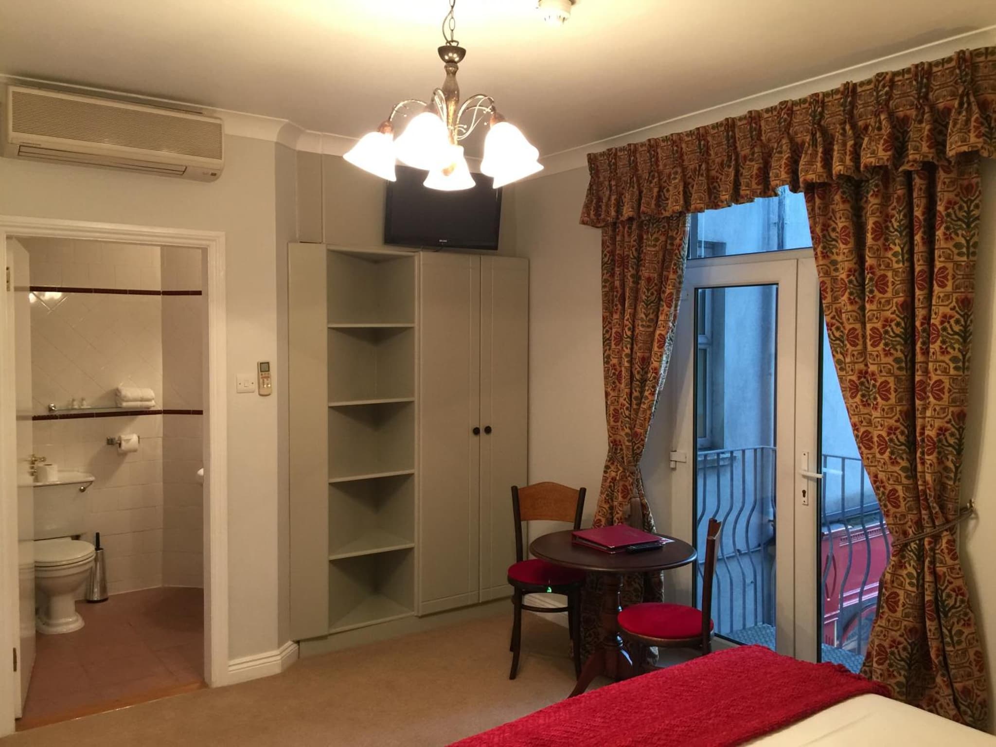 O Donovans Hotel photo 5